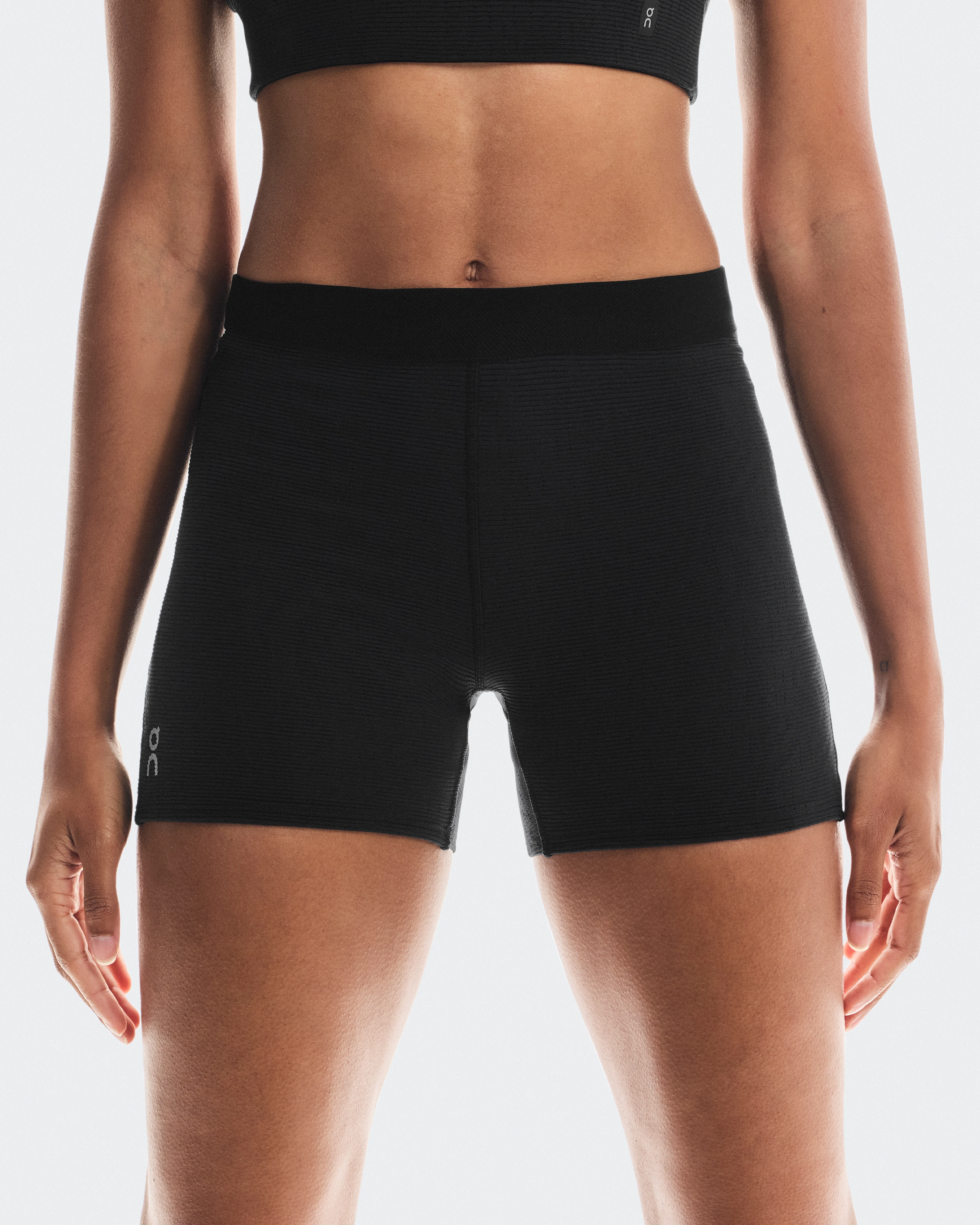 On Pace Tights Short Black Women Tights