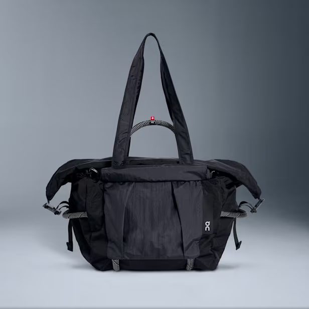 Track Pack 40L Elite in Black/Magnet