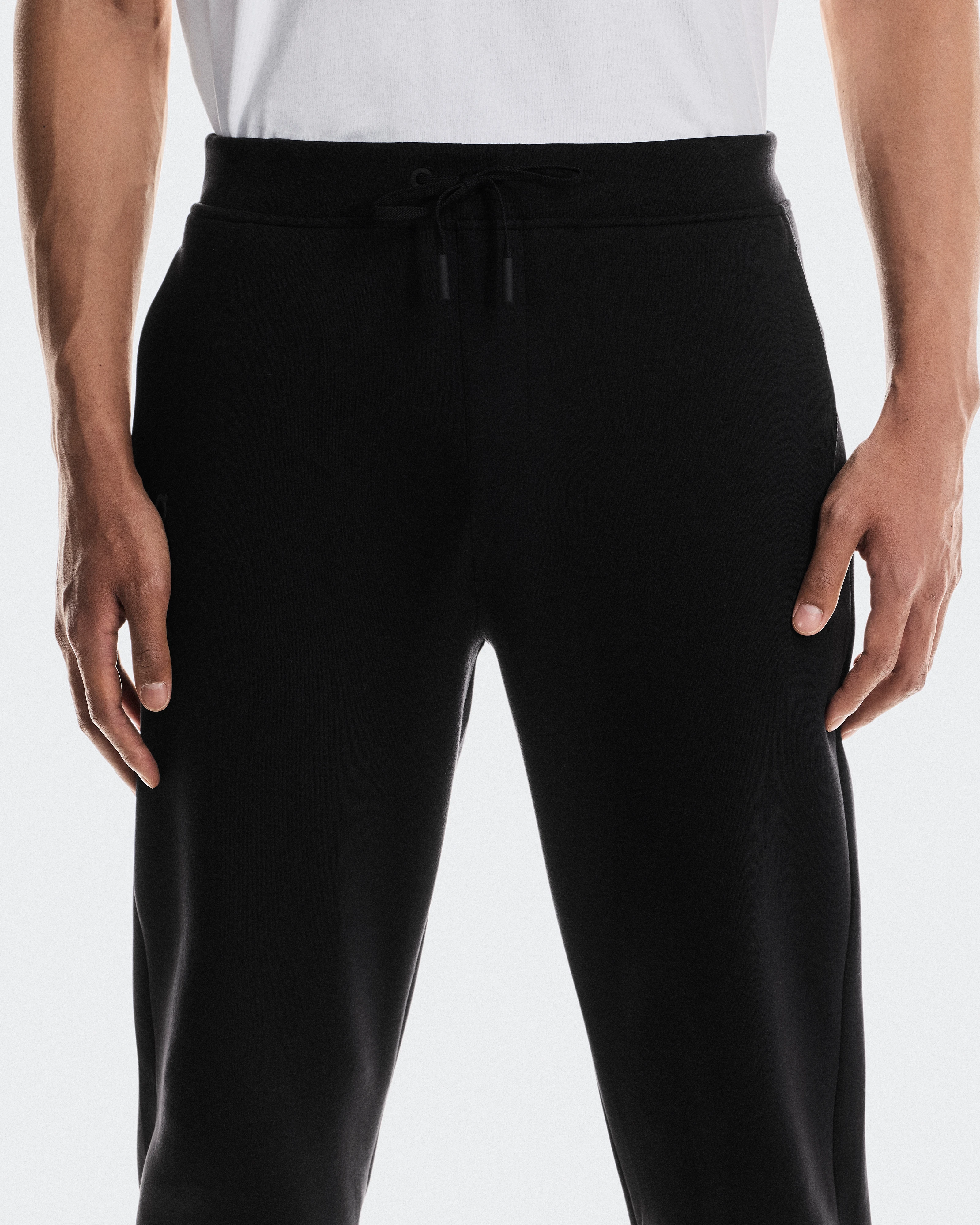On Focus Tech Sweatpants Black Men Pants