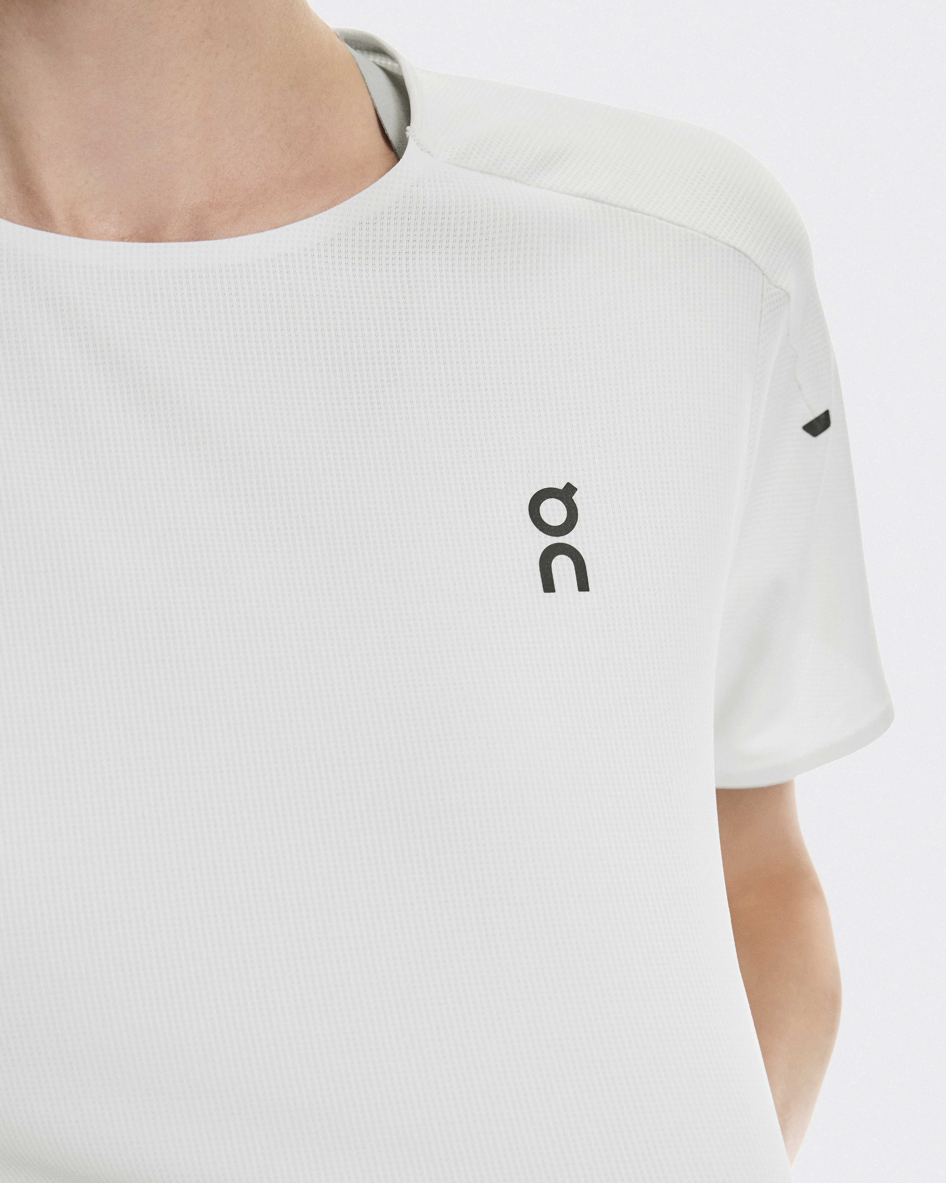 ウィメンズ Performance-T | On 日本