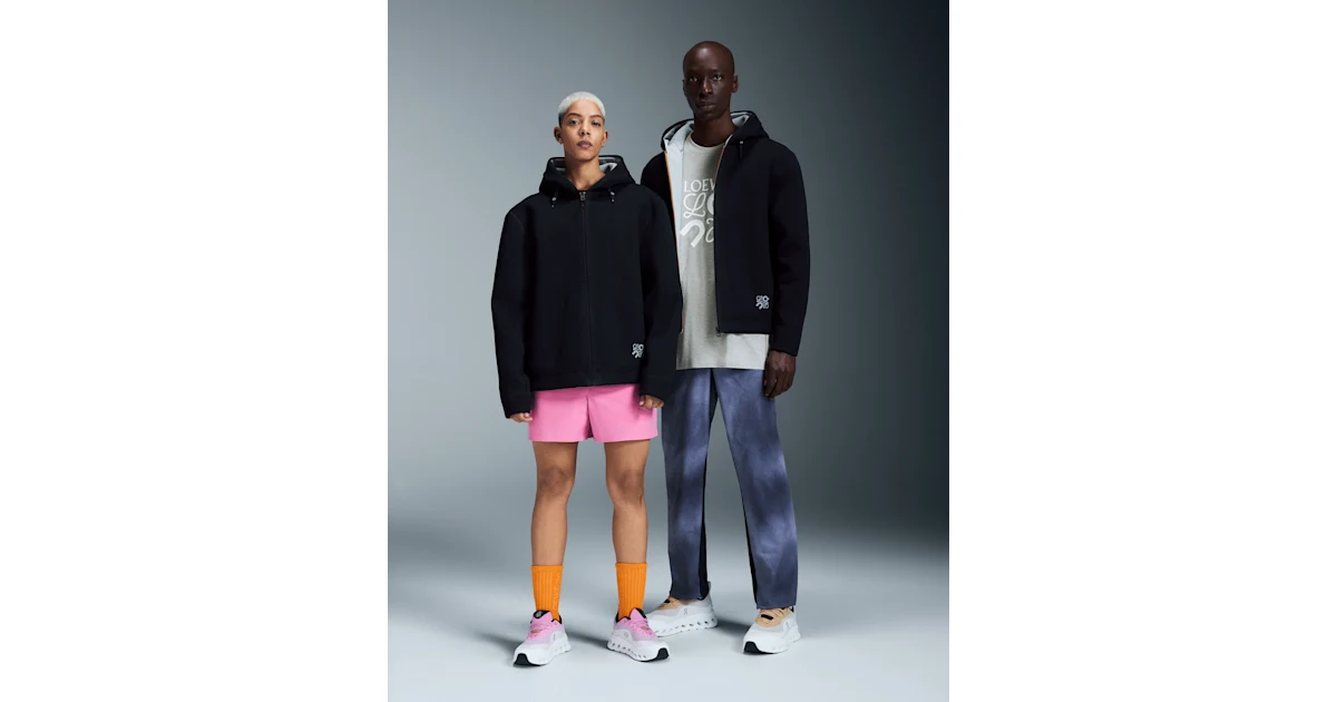 Hoodie LOEWE | Black | On Sweden Hoodie LOEWE | Black | On Sweden