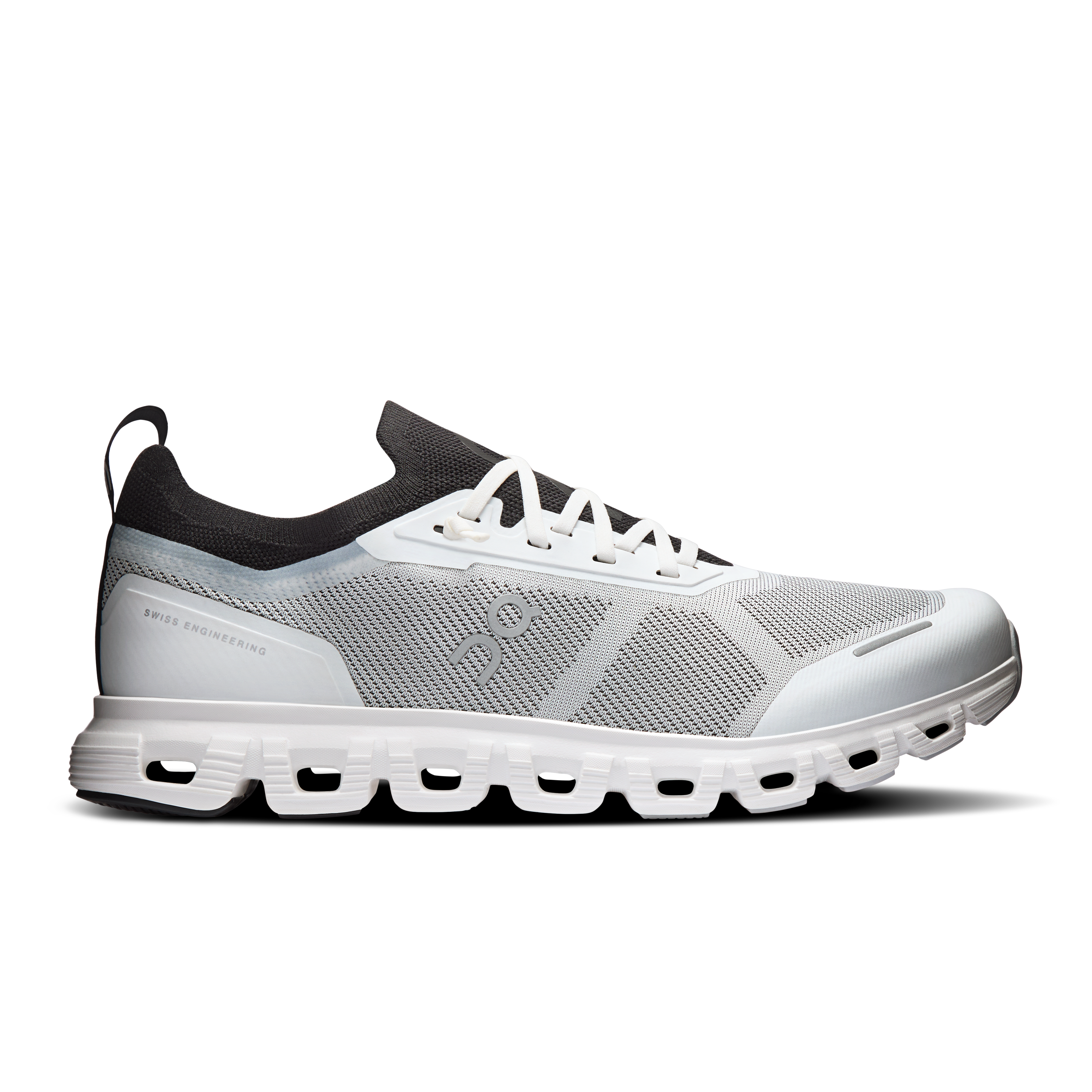 Men / White | Black / 43