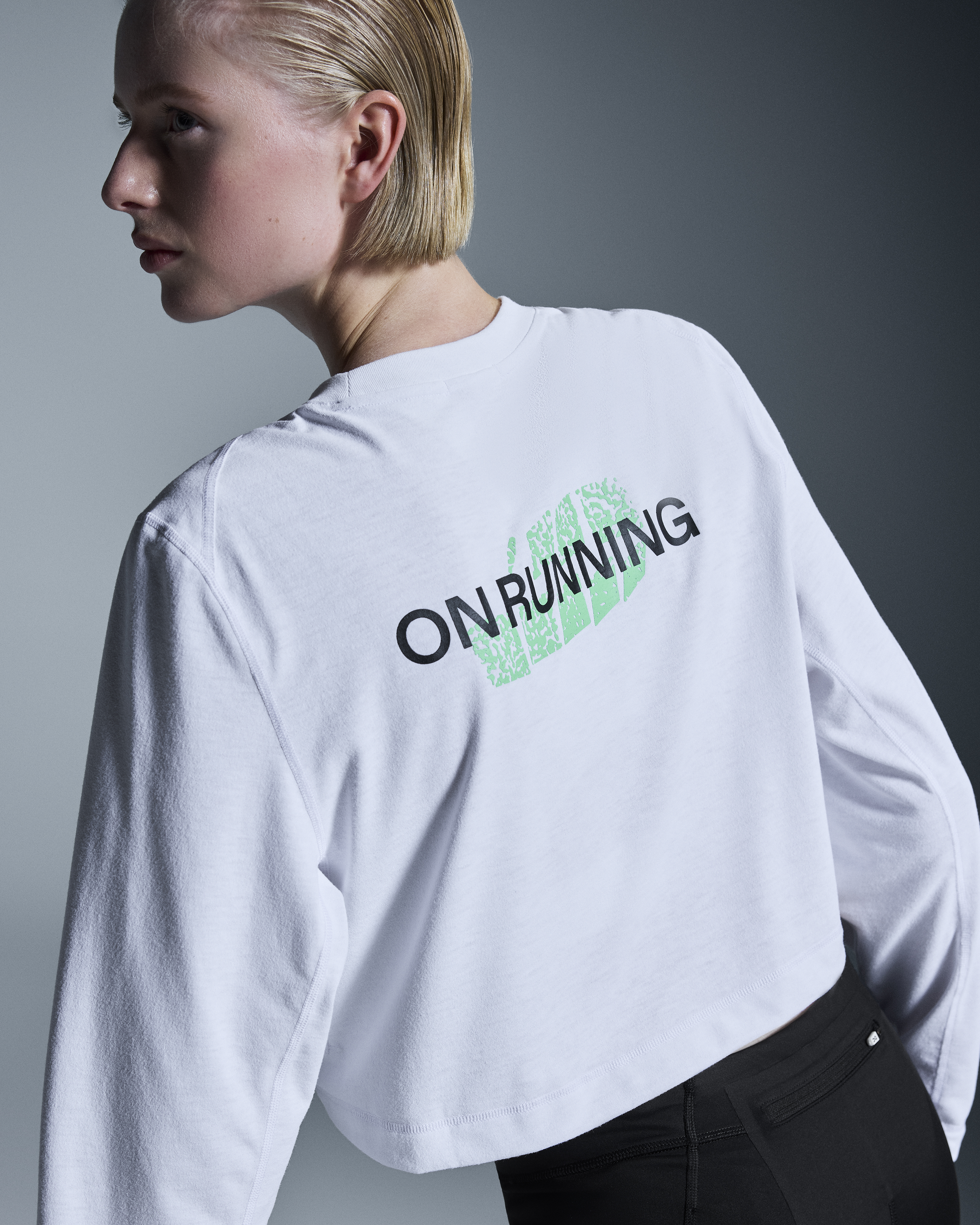 Women's Train Long-T Crop Graphic | On United States