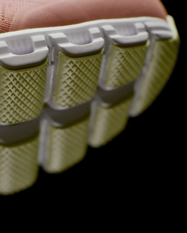 Helion heel closeup