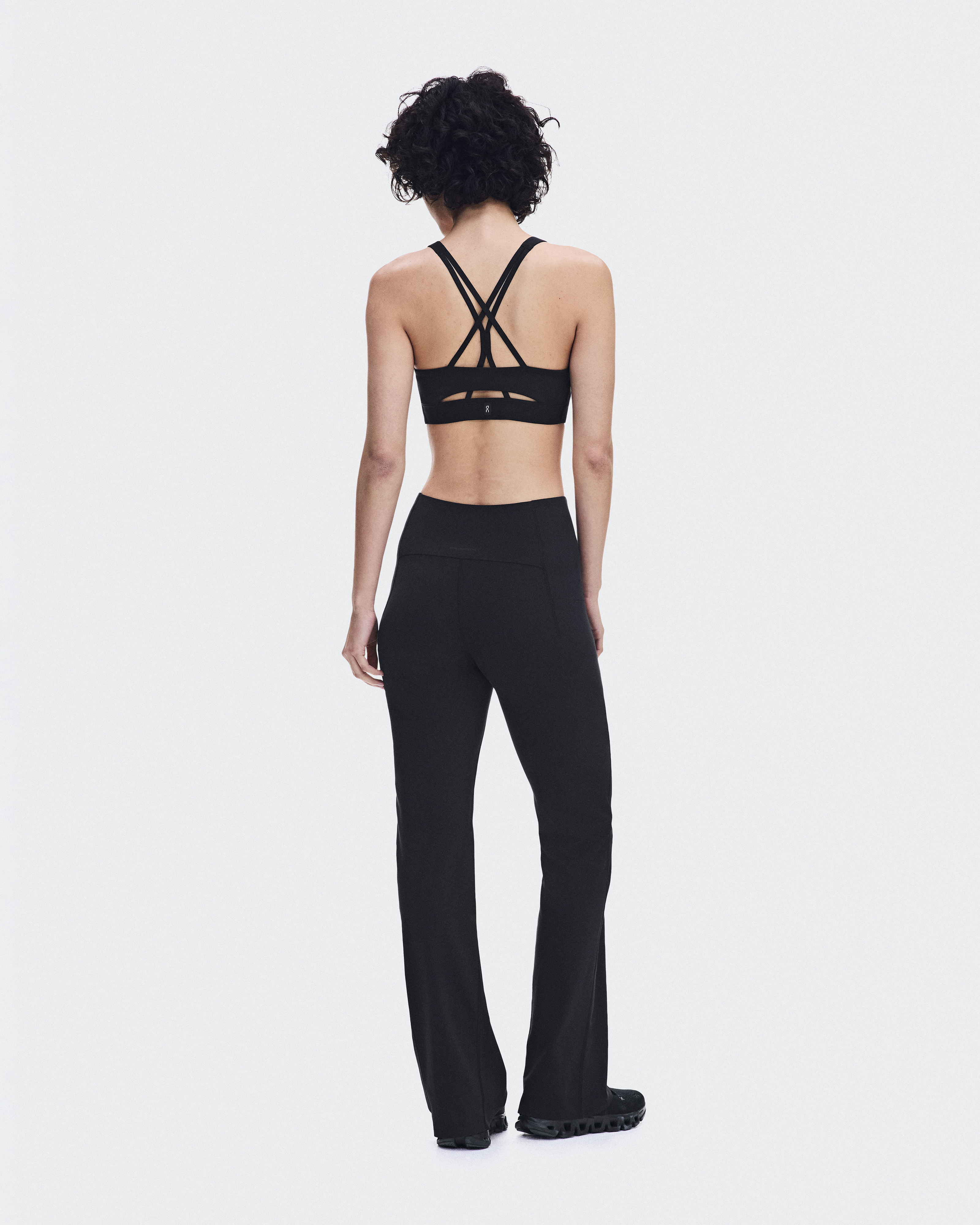 Women's Studio Flared Pants 32
