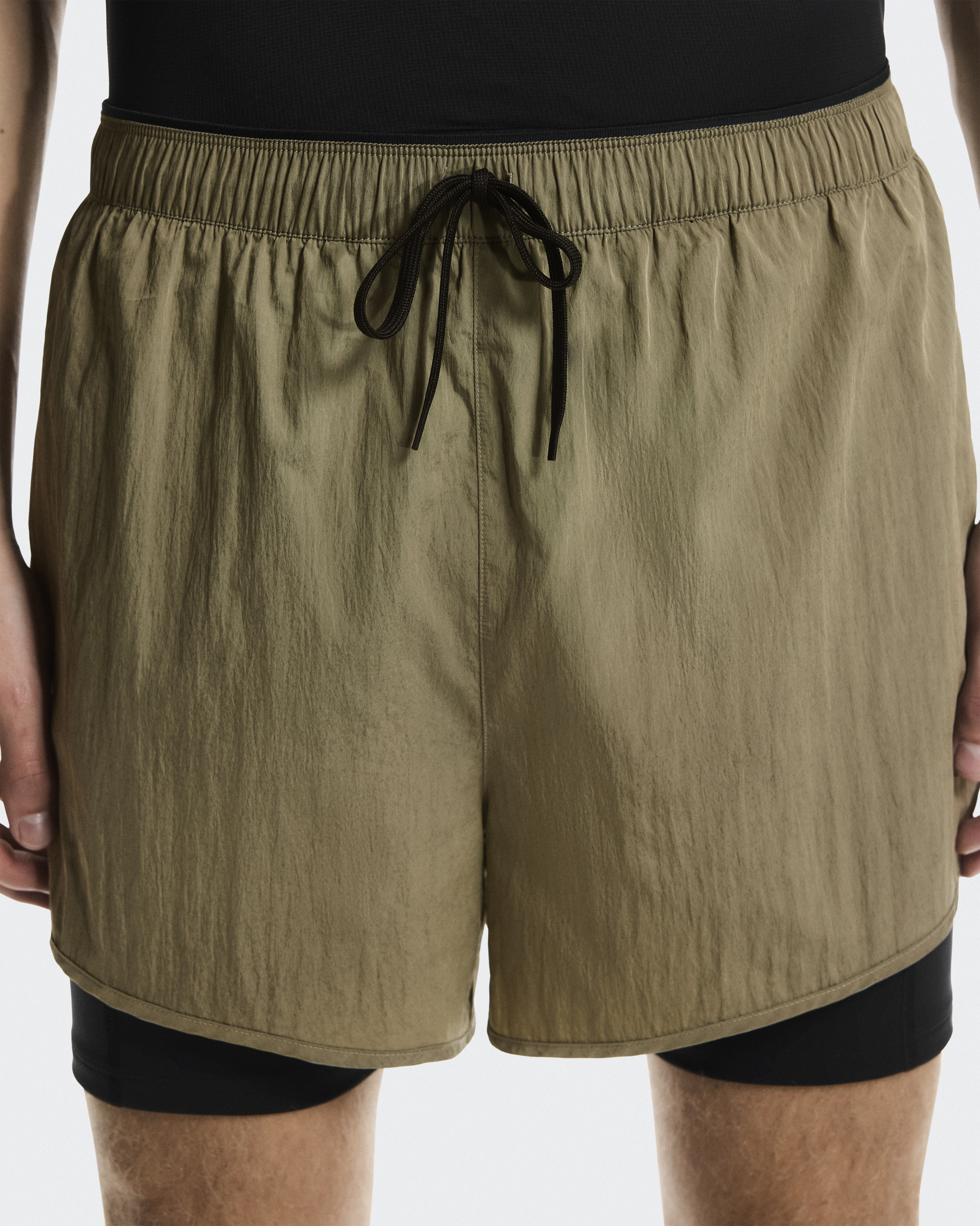 メンズ Performance Volt Shorts | On 日本