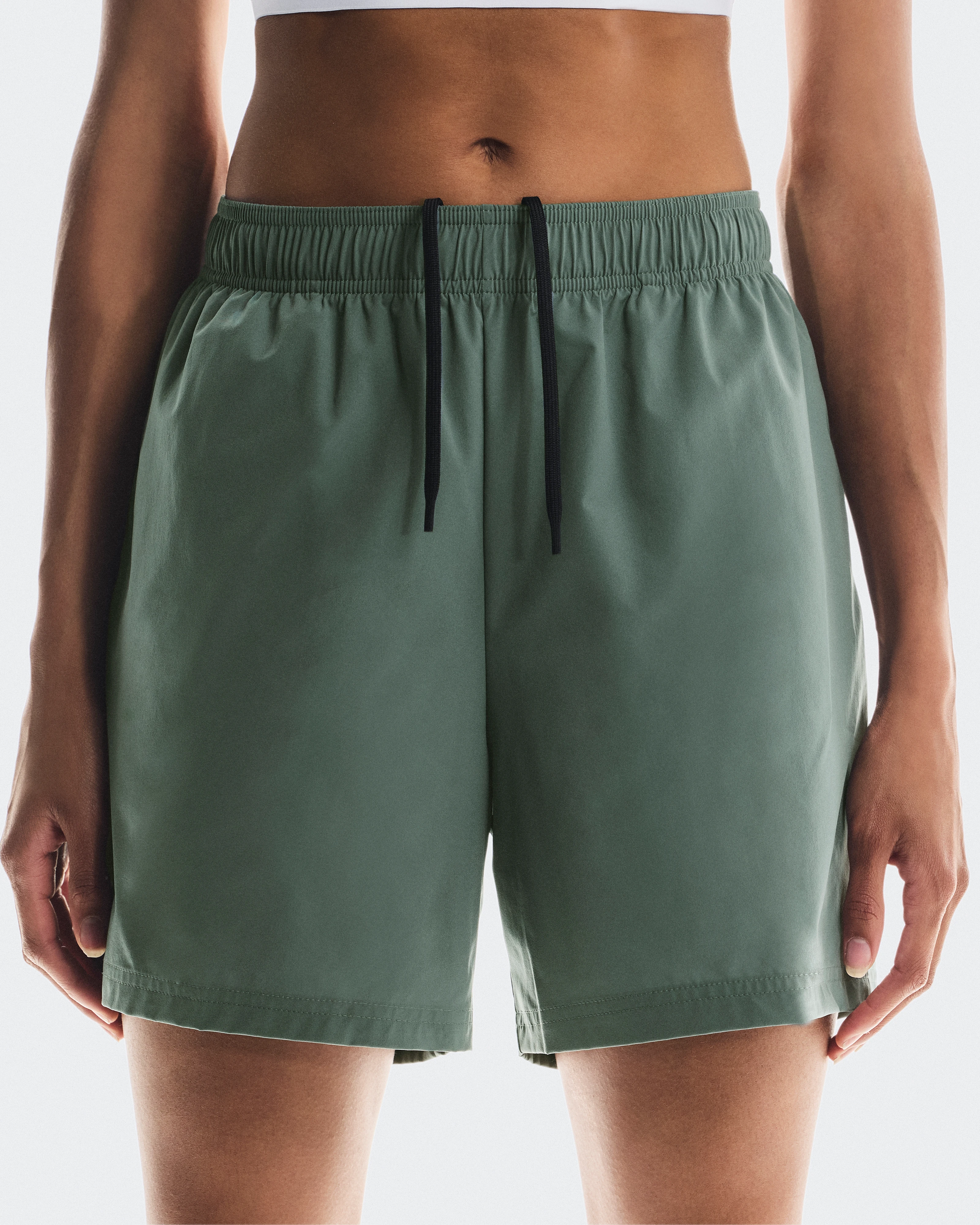 On 5" Core Shorts Olive Women Shorts