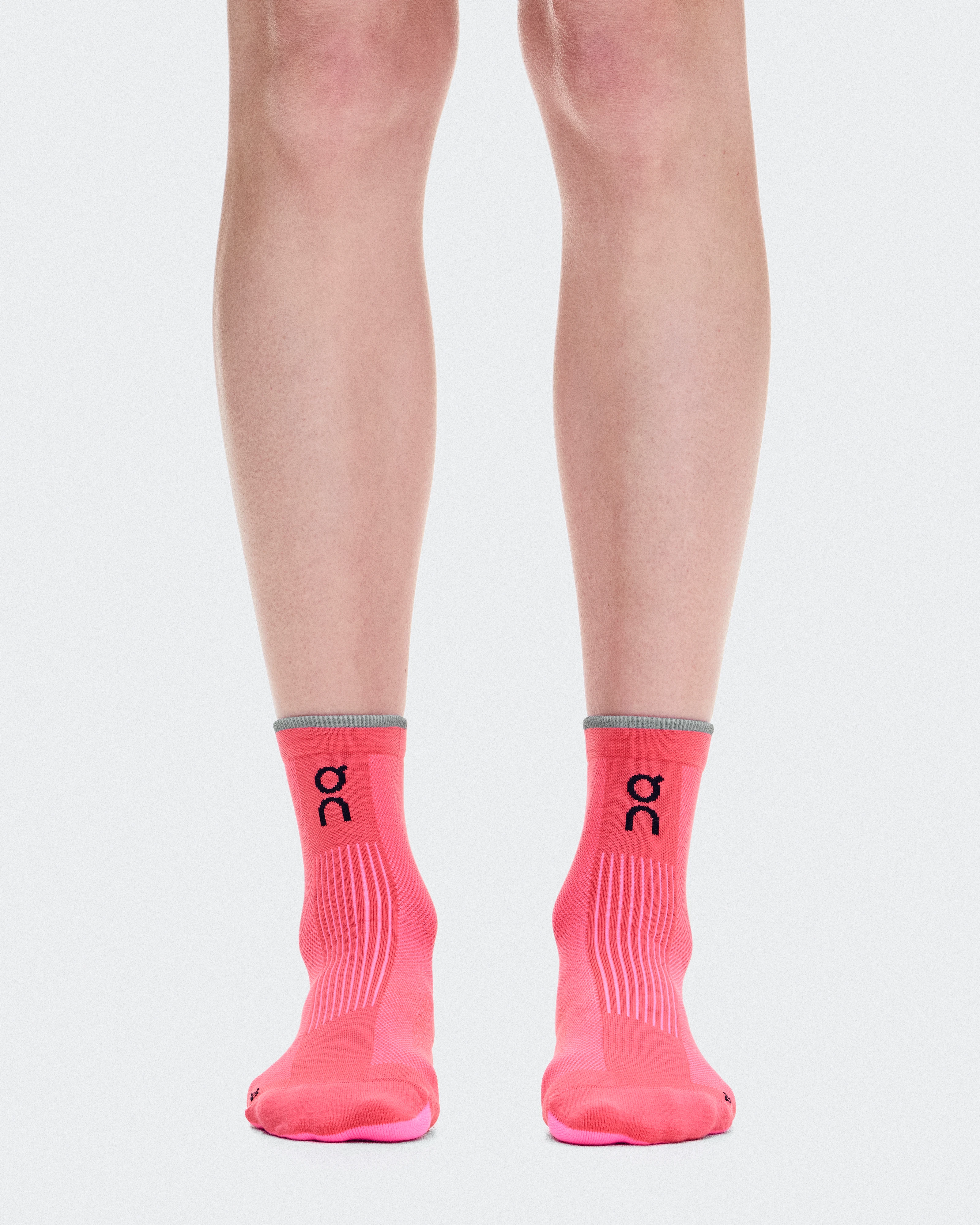 On Elite Run Sock Mid Camellia & Azalea Unisex Calzini