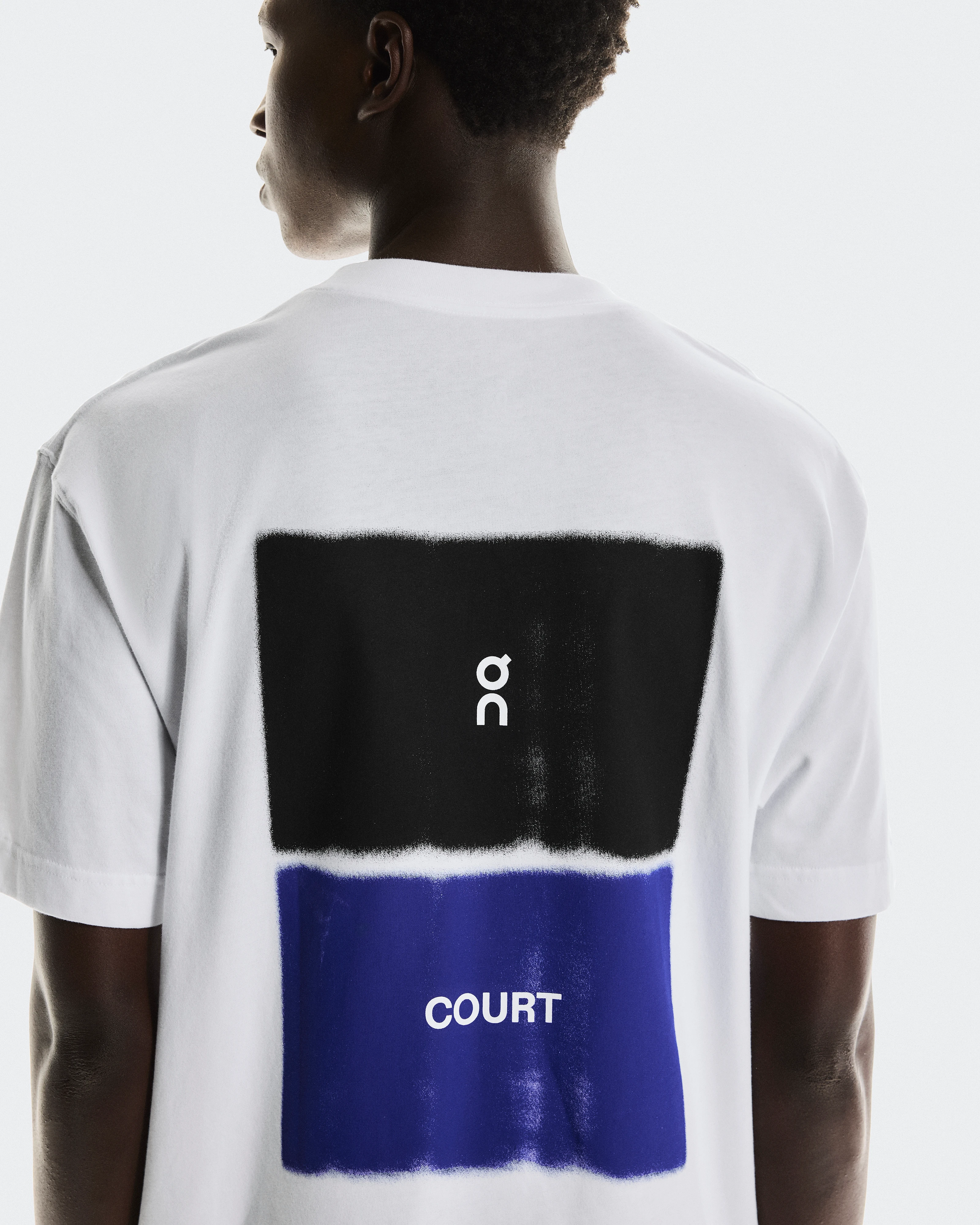 On Club-T Court White & Indigo Men Tops and t-shirts