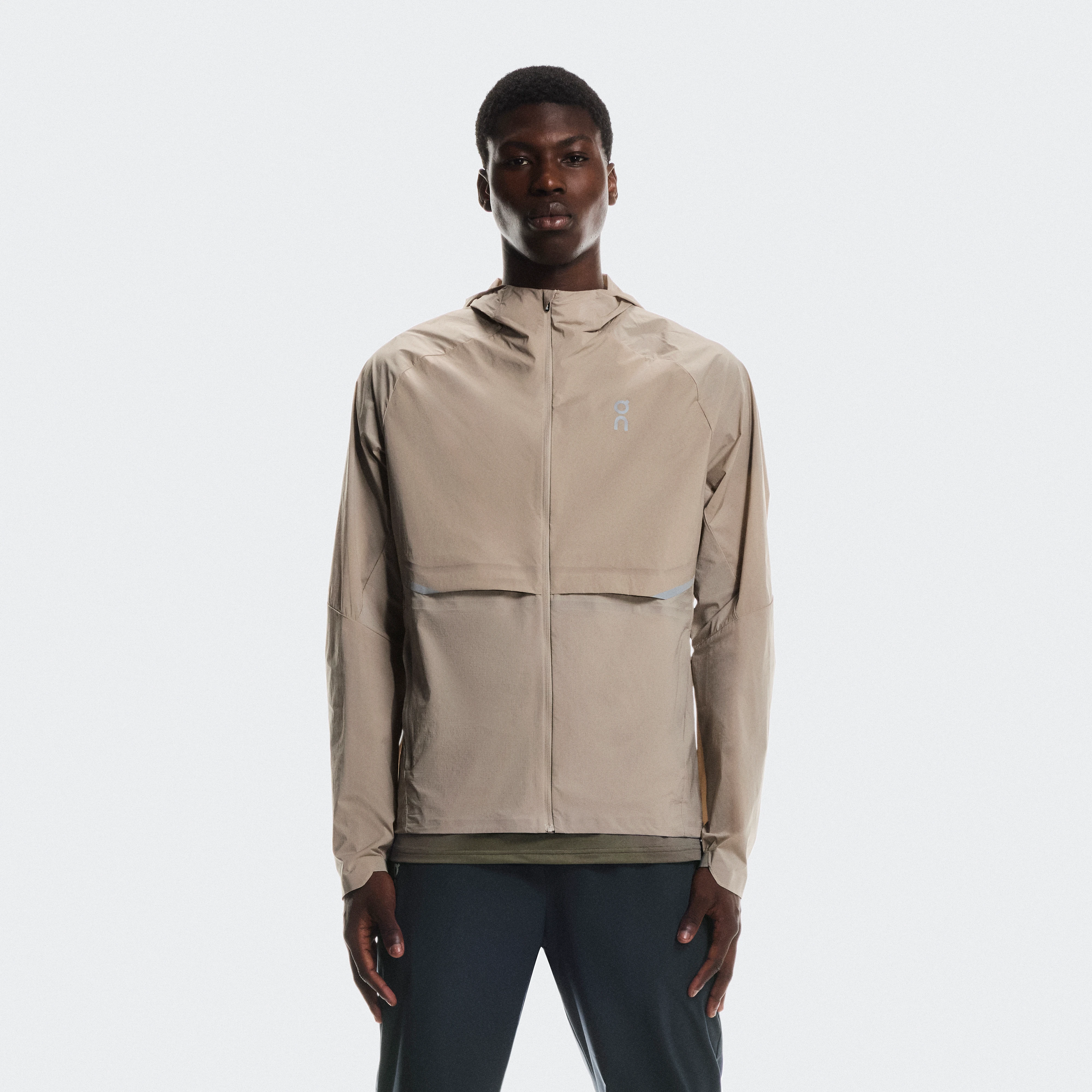 On Core Jacket Beige Men Men – Cold weather running, breathable, packable Jackets