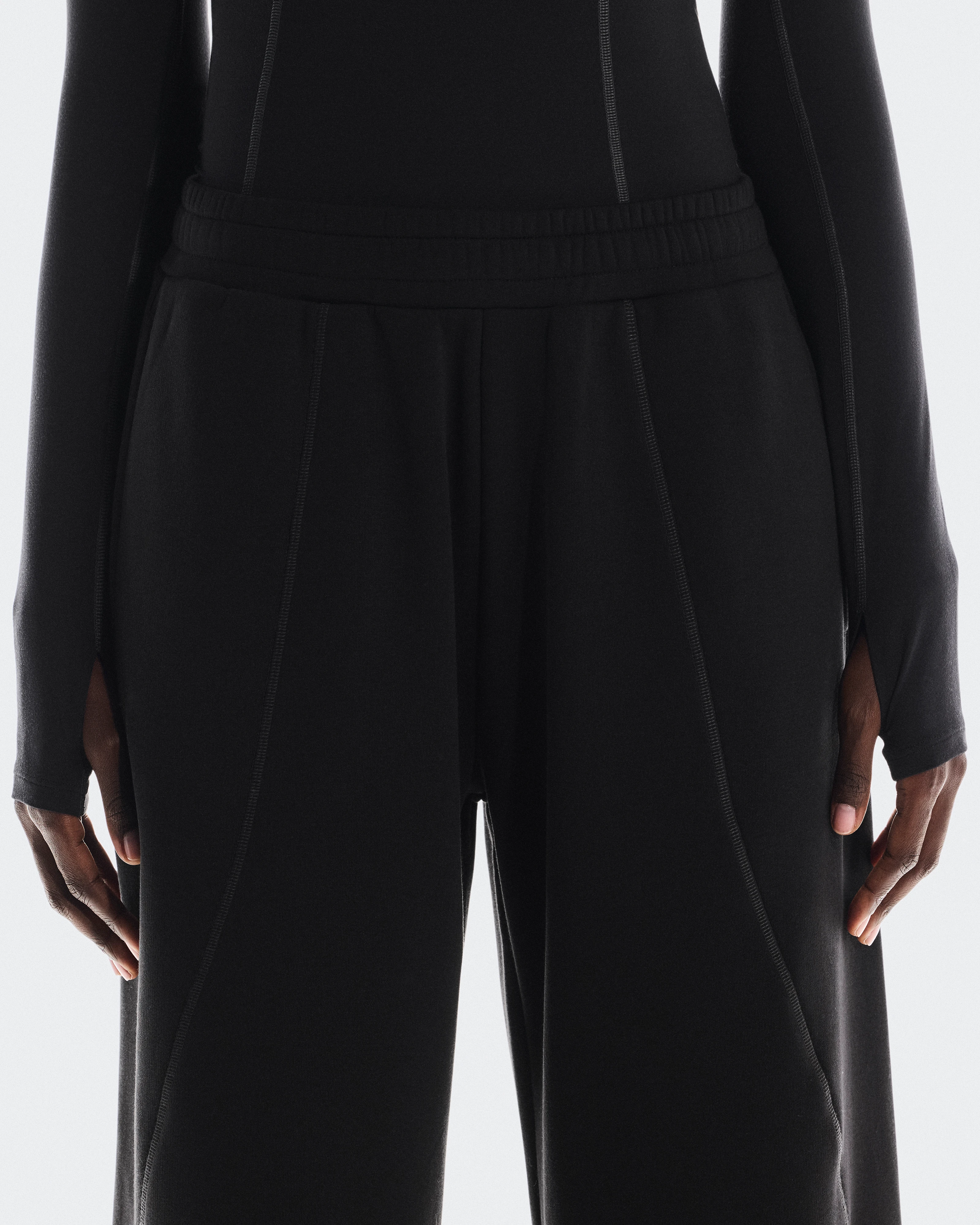 On CLUB LOOSE PANTS FKA Black Damen Hosen