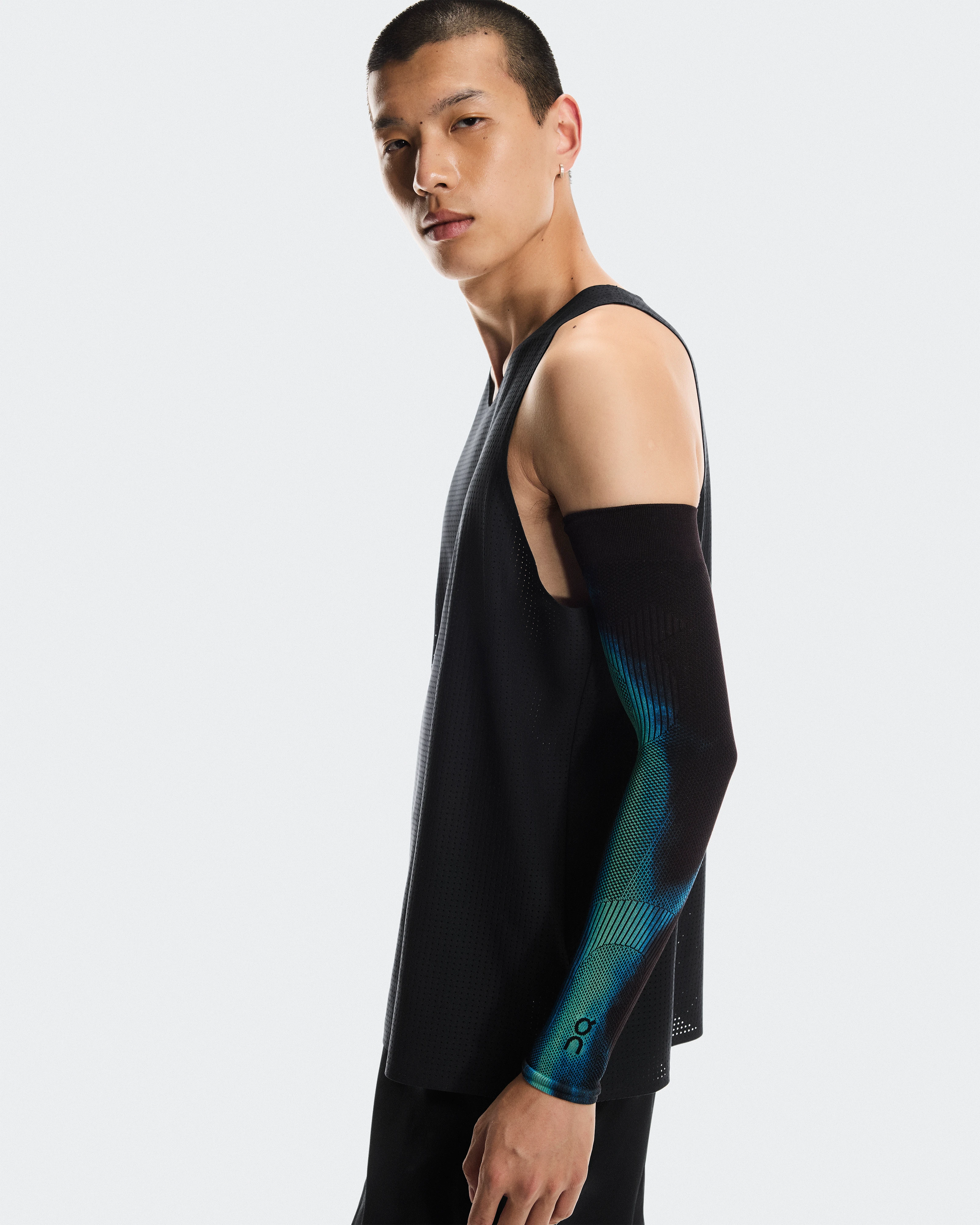 On Pace Arm Sleeves Black & Horizon Unisex Arm sleeves