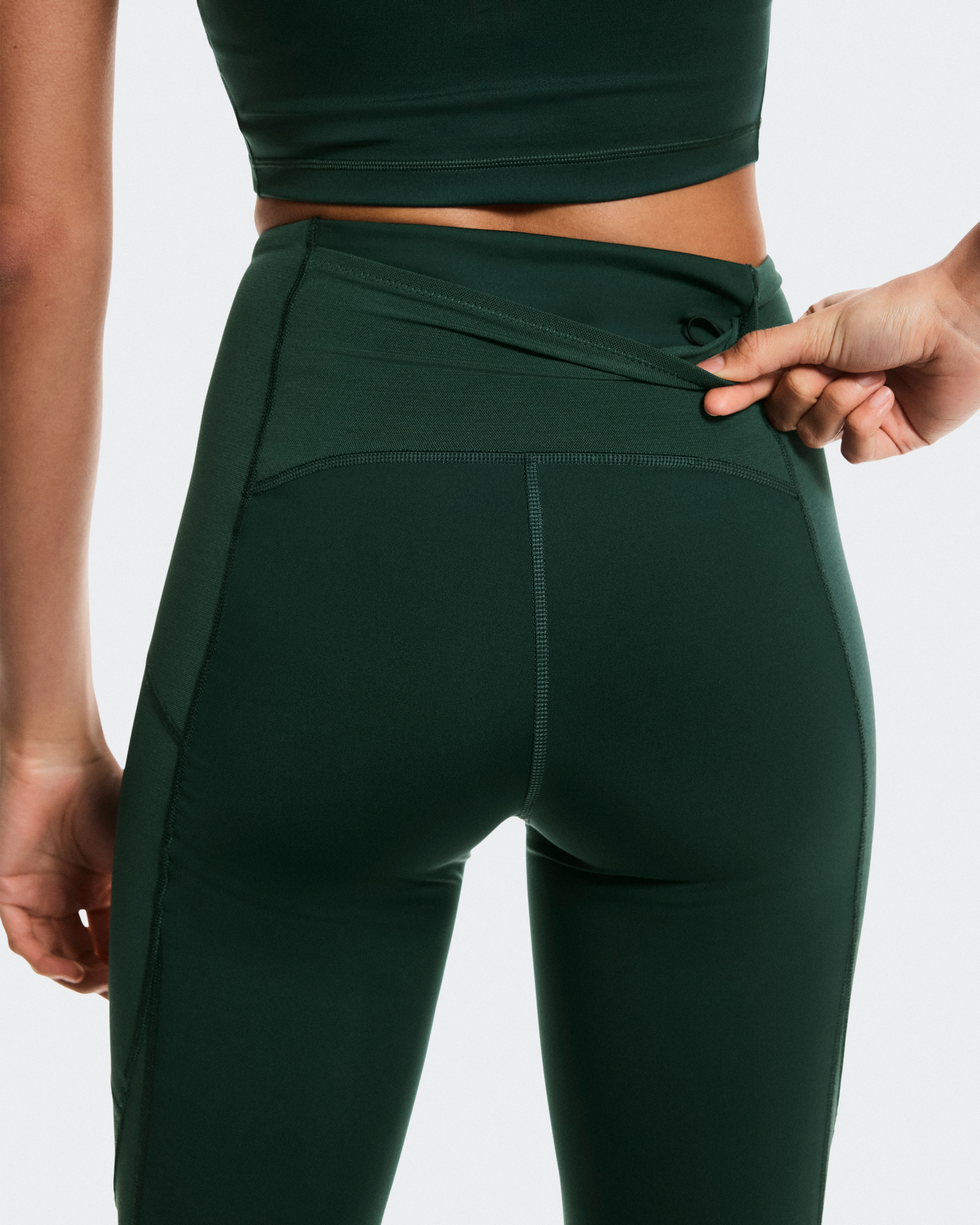 On Train Volt Tights 7/8 Obsidian Feminino Calças leggings