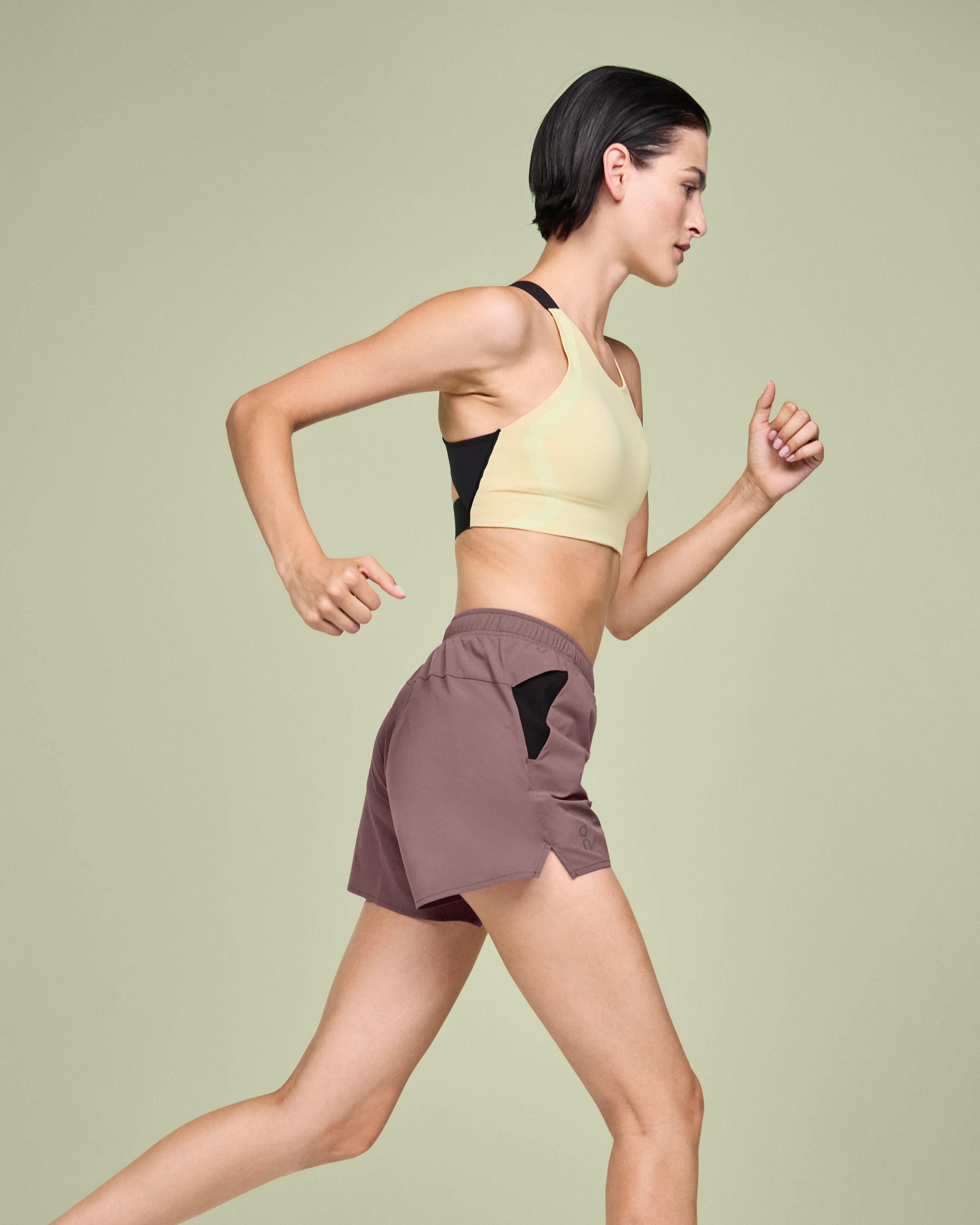 On Essential Shorts Grape Femme Shorts