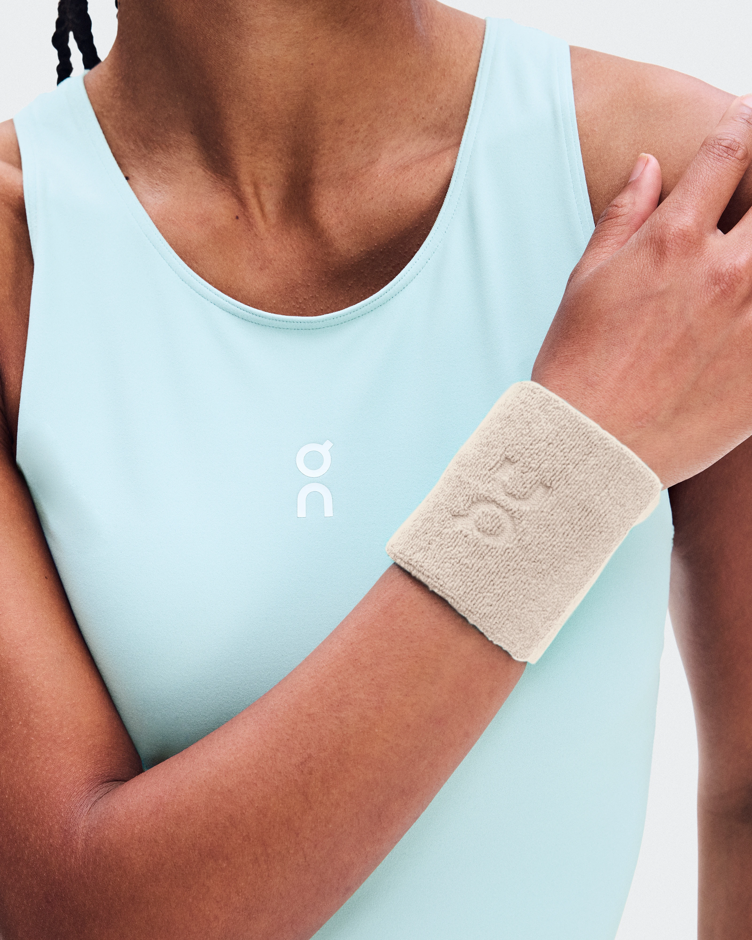 On Courtside Wristband Ivory Unisex Sweatband
