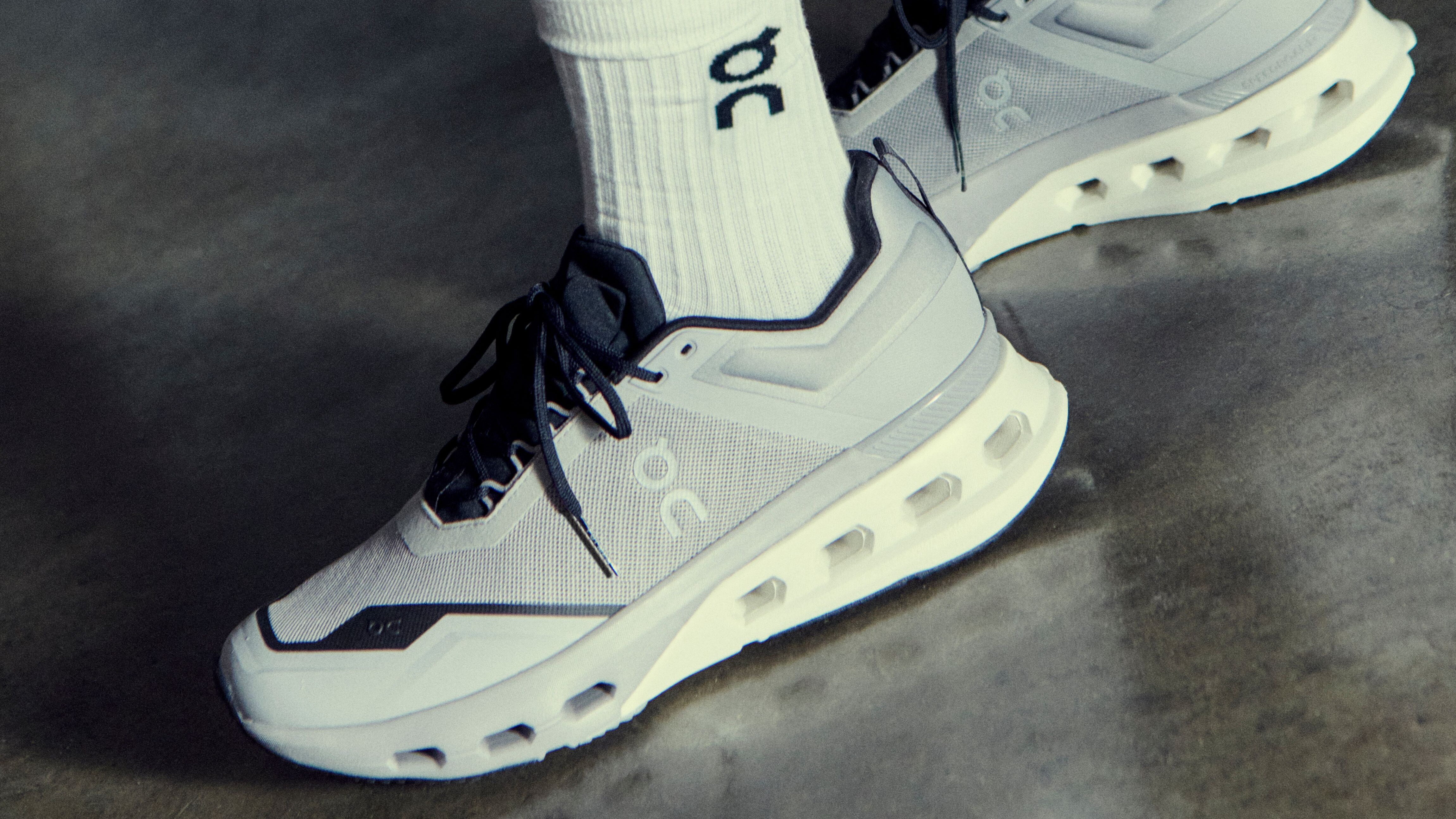 The Cloudnova collection: Performance & design | On 日本