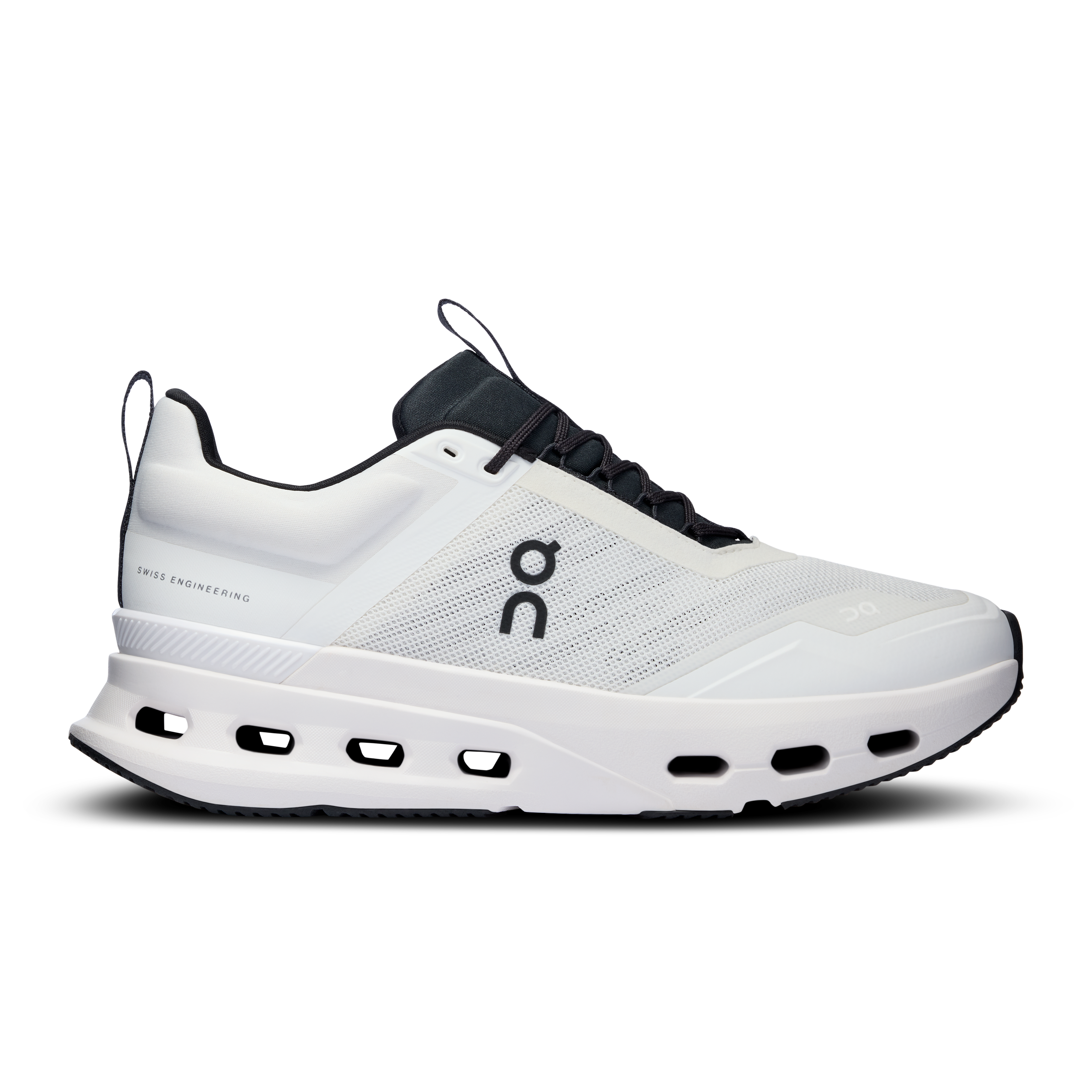 Cloudnova X Gym Shoe in White/Black