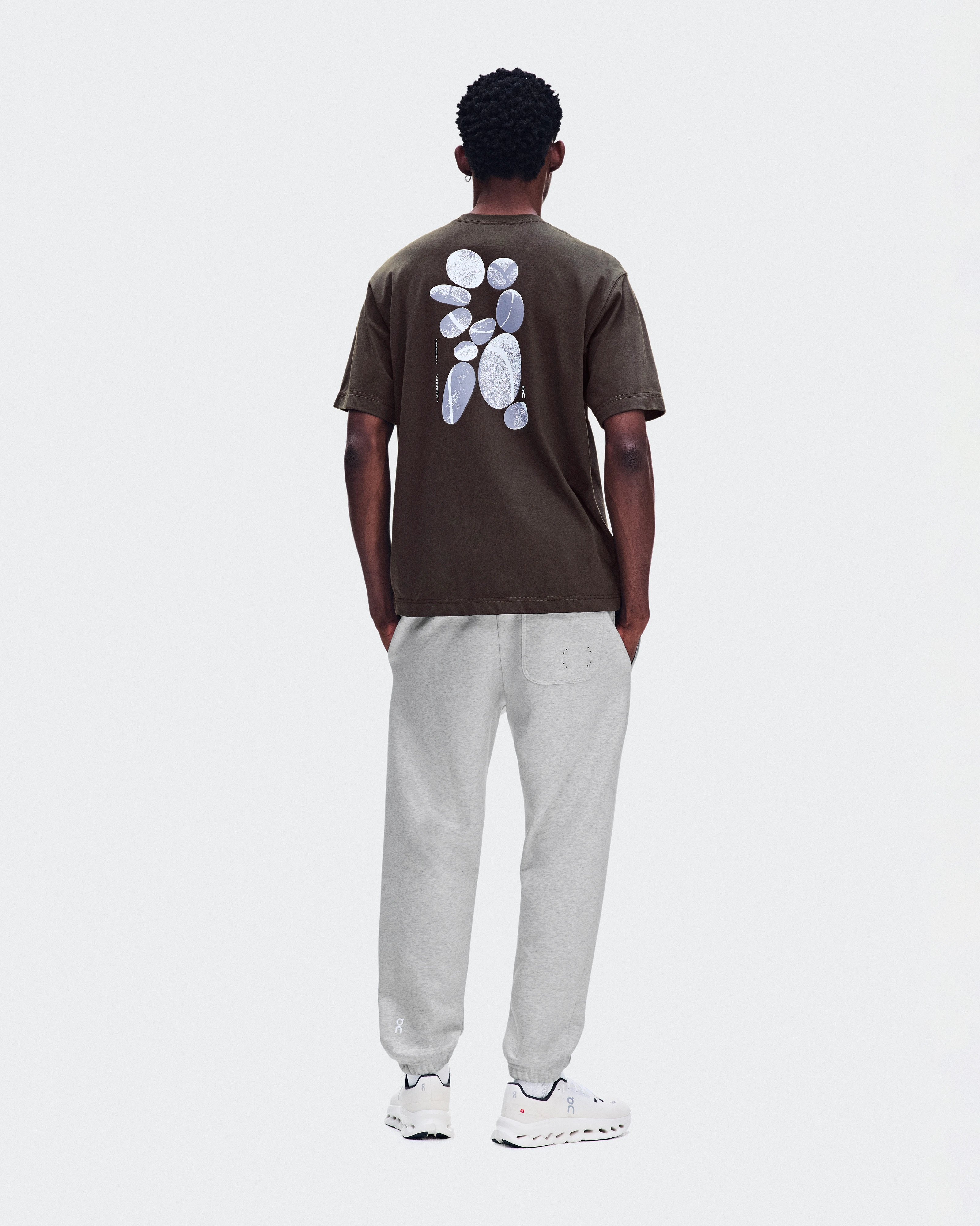 On Club Collective-T Ascent Espresso Men Tops and t-shirts