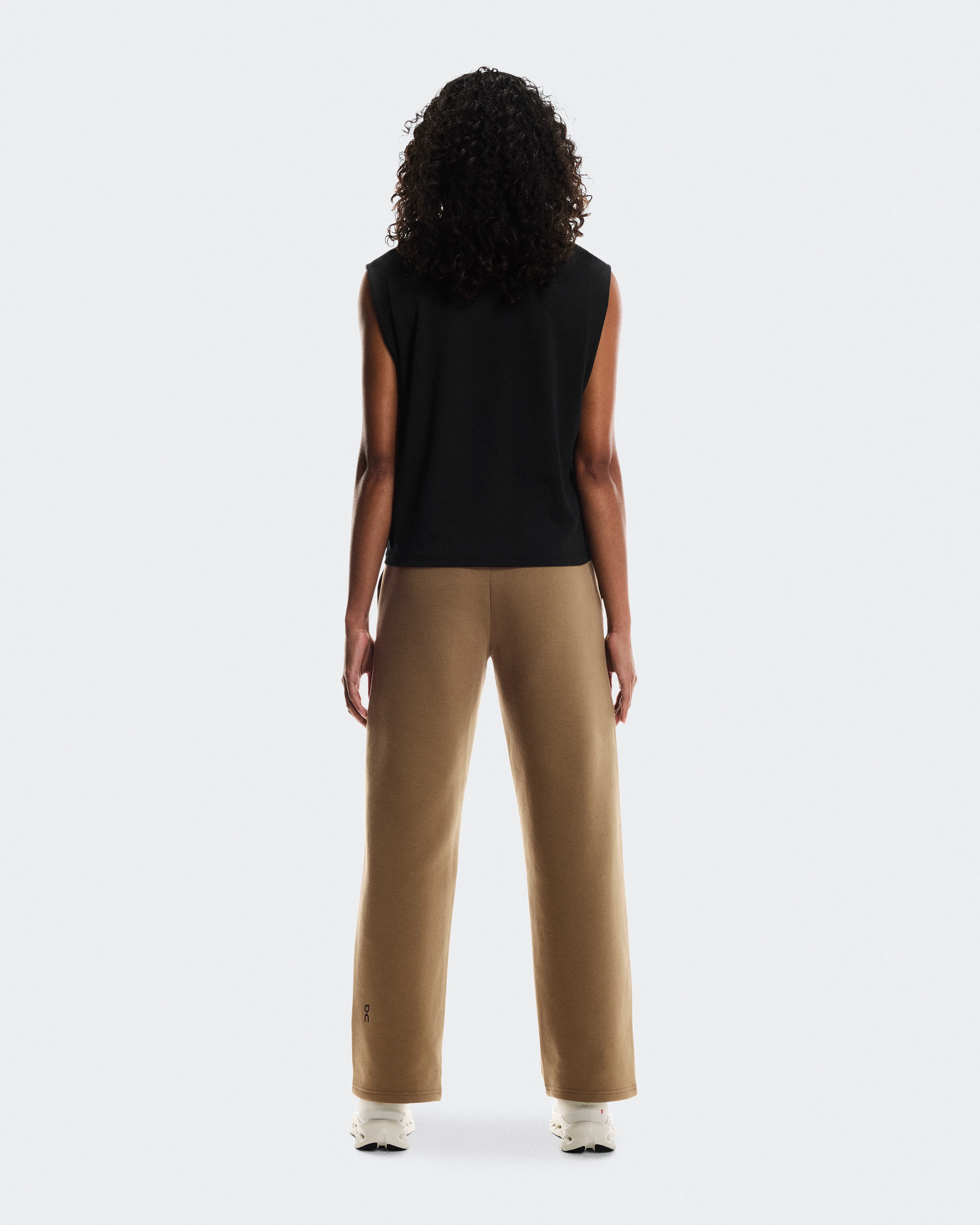On Focus Tech Sweatpants Nutmeg Women Pants
