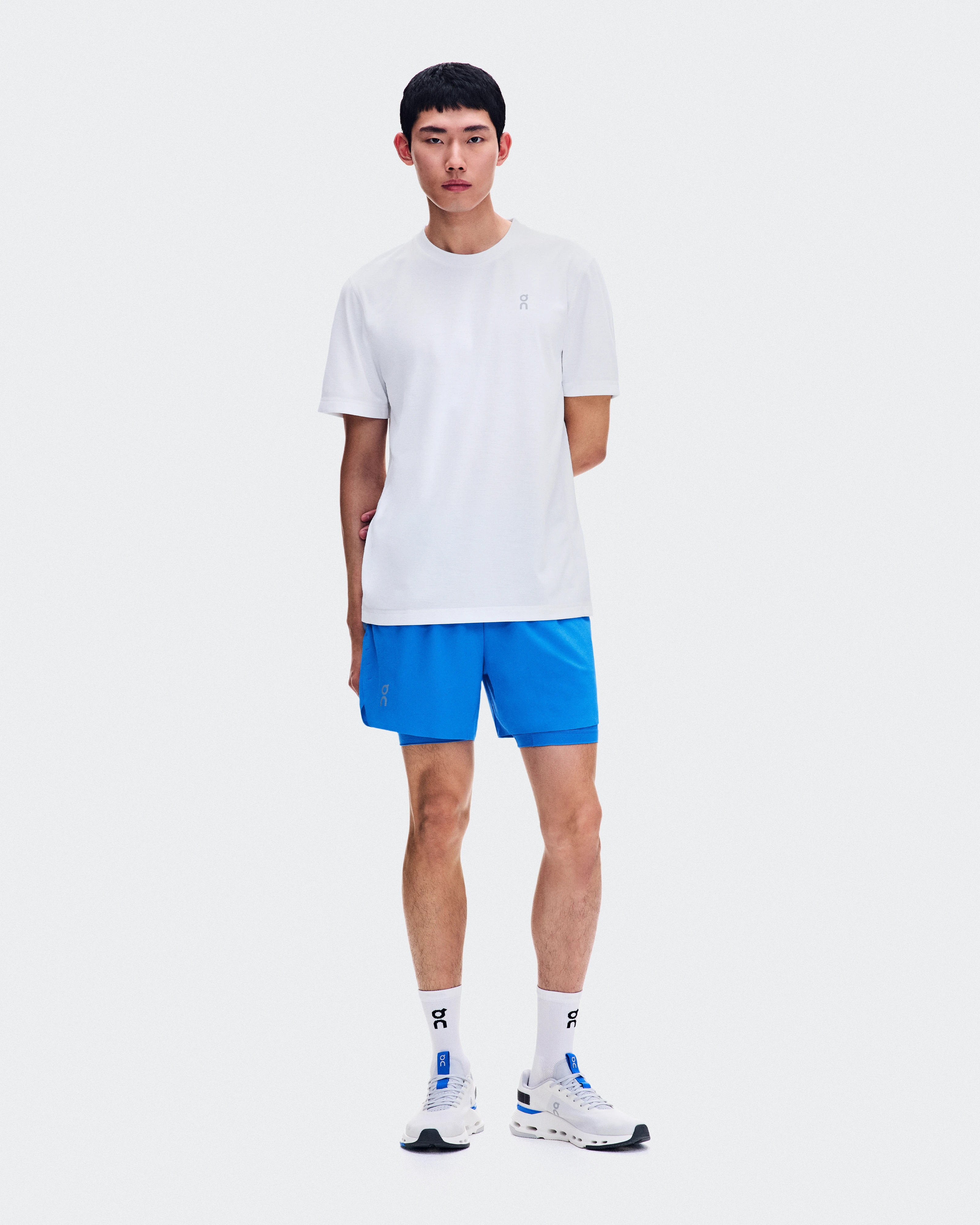 On Train-T White Homme Hauts et t-shirts