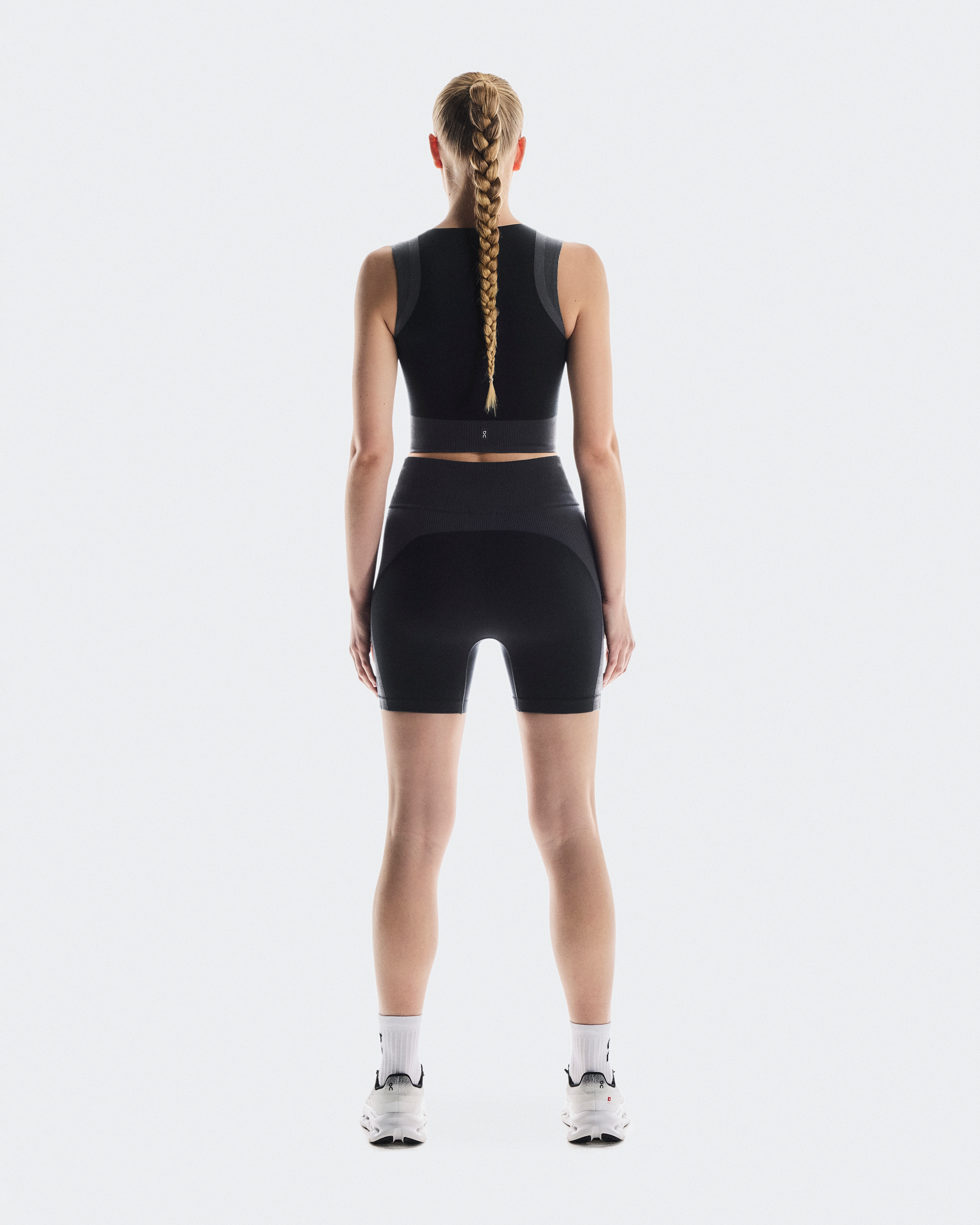 Studio Knit CropWomen / Black | Eclipse / L