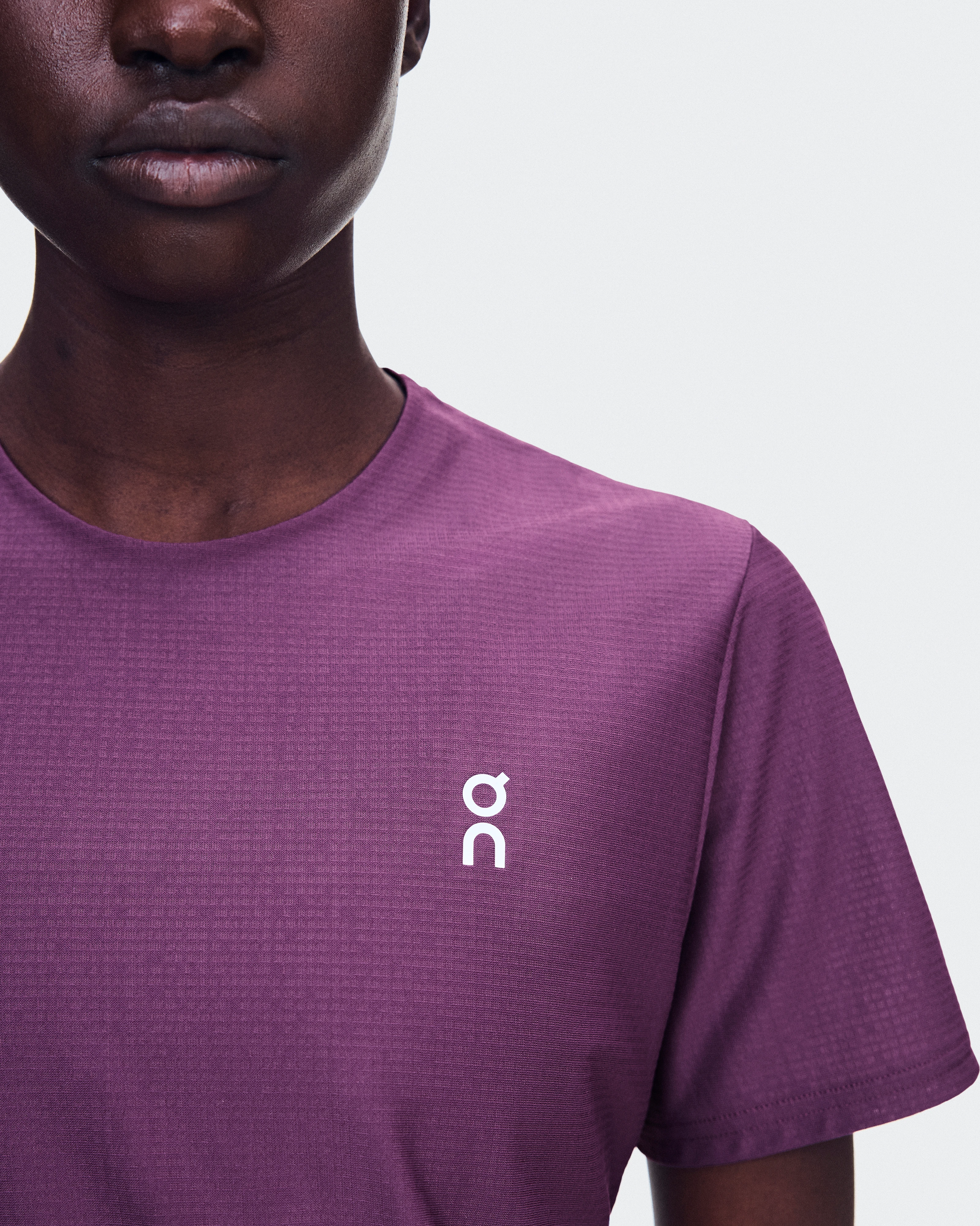 On Court-T Cassis Women Tops and t-shirts