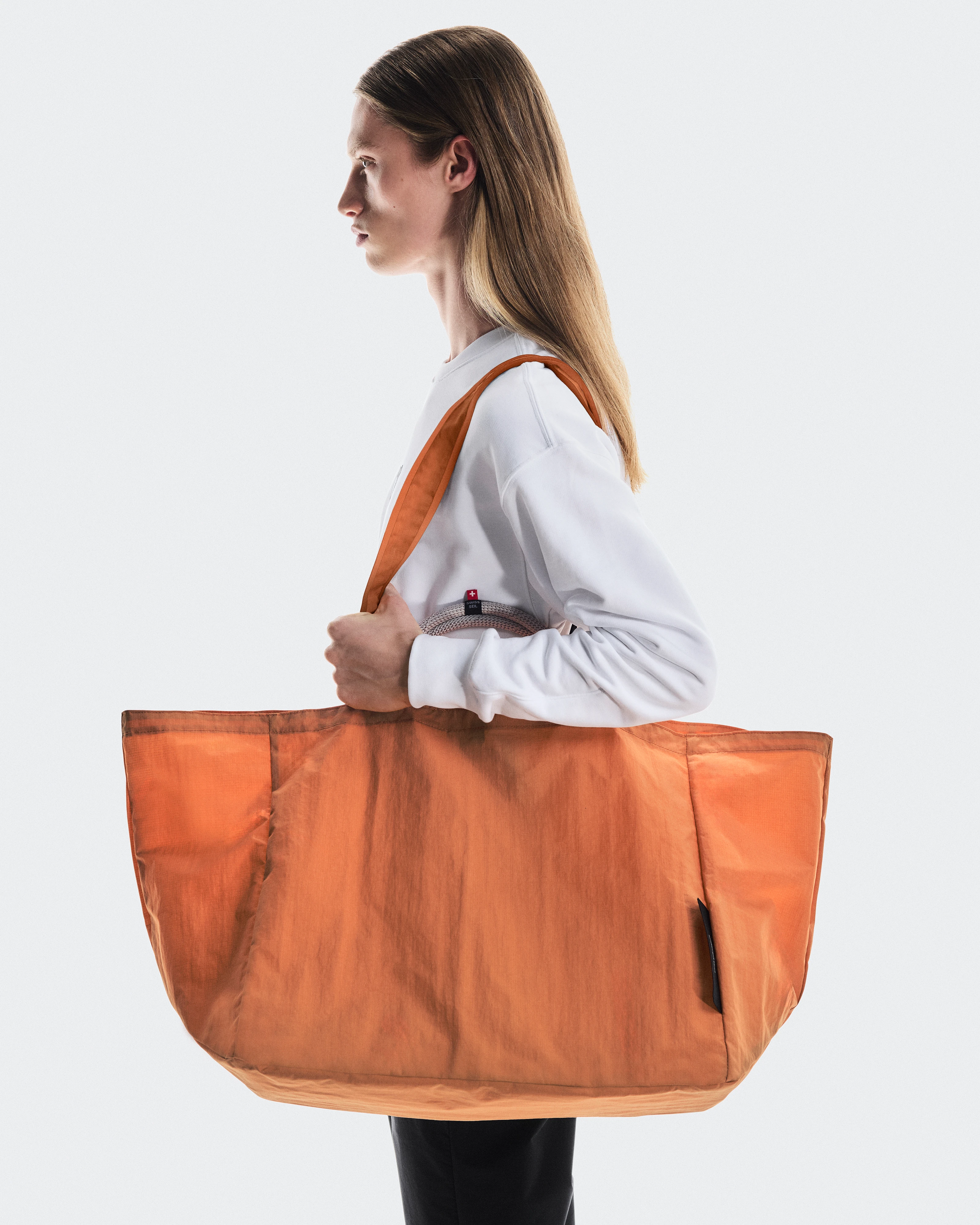 On Cargo Pack 60L Desert Glow Unisex Bags