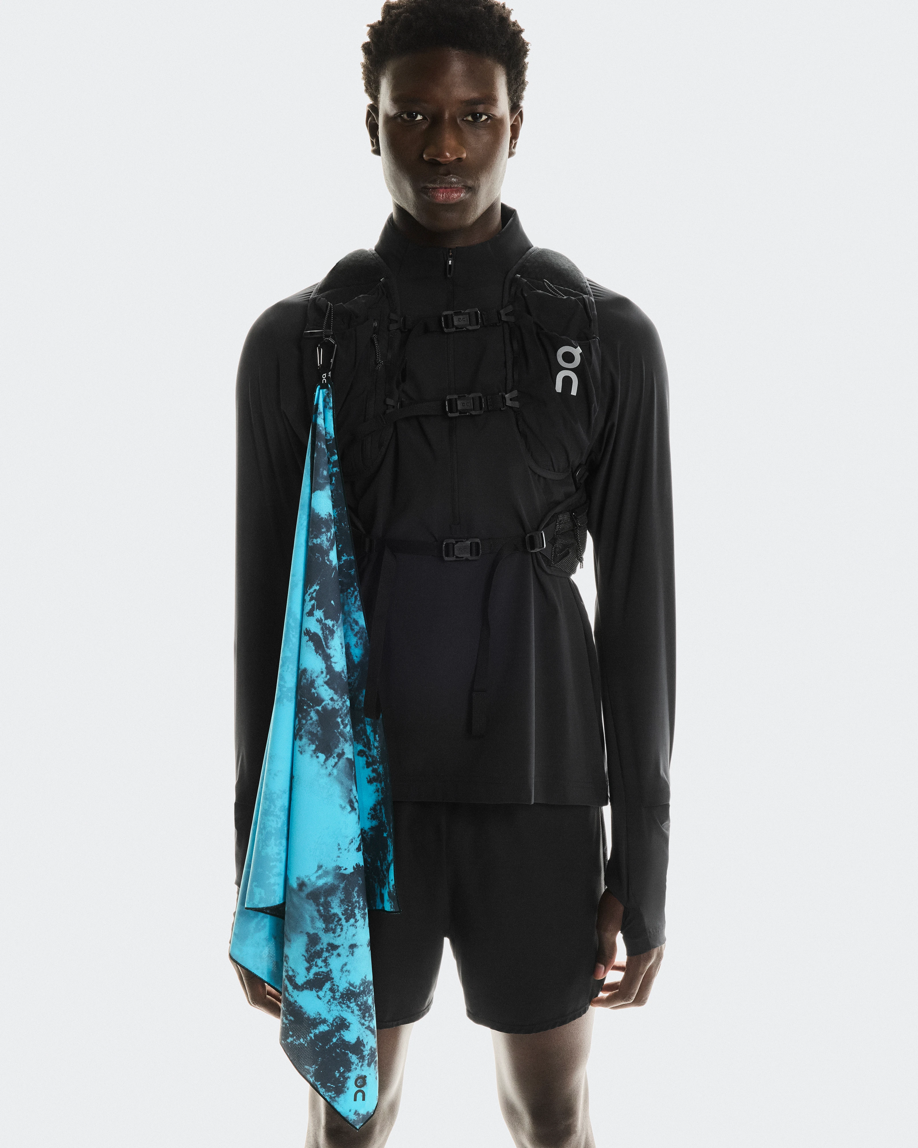 On Trail Pack 20L White & Black Unisex Bolsas