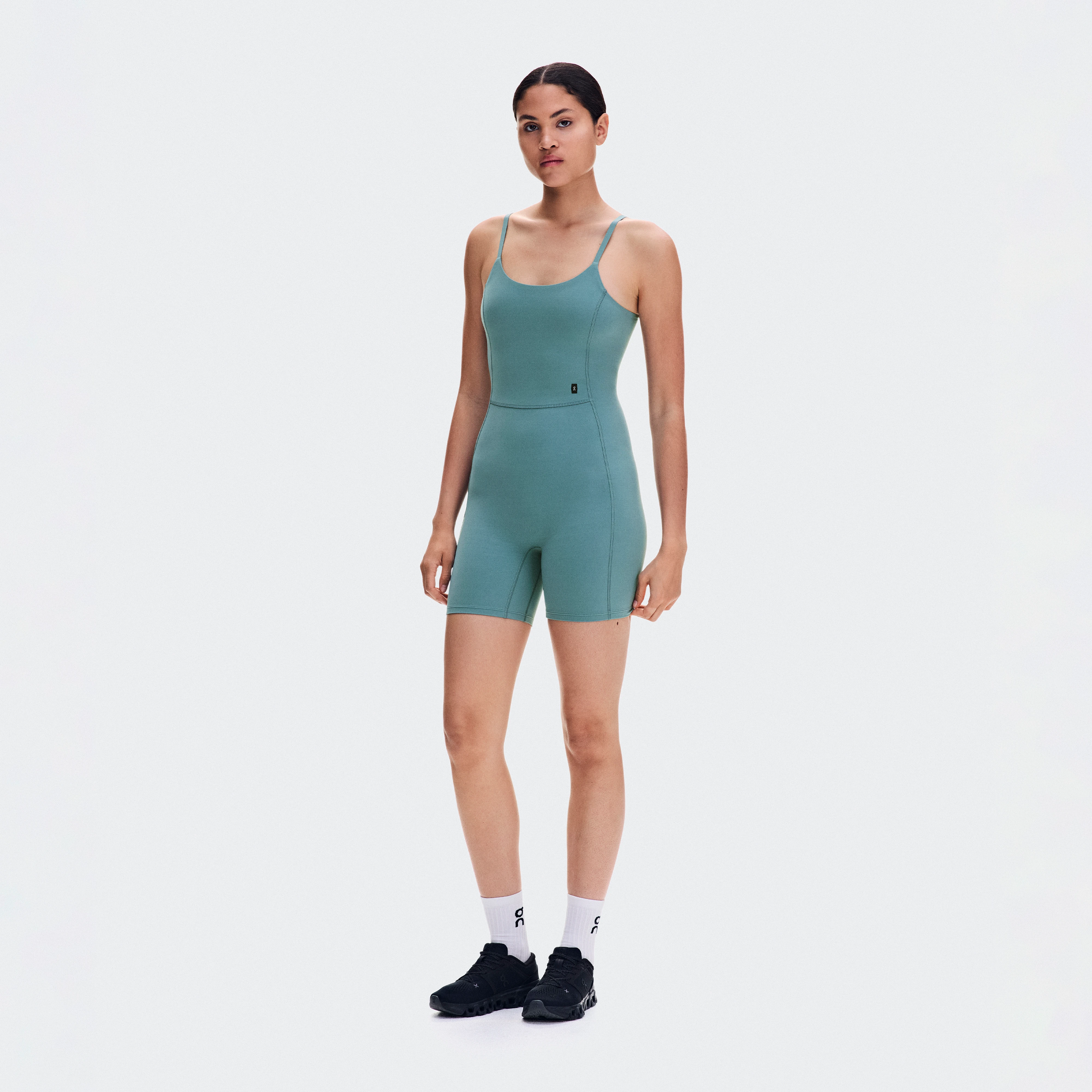 On Studio Bodysuit Agave Damen – Lockeres Training Bodysuit