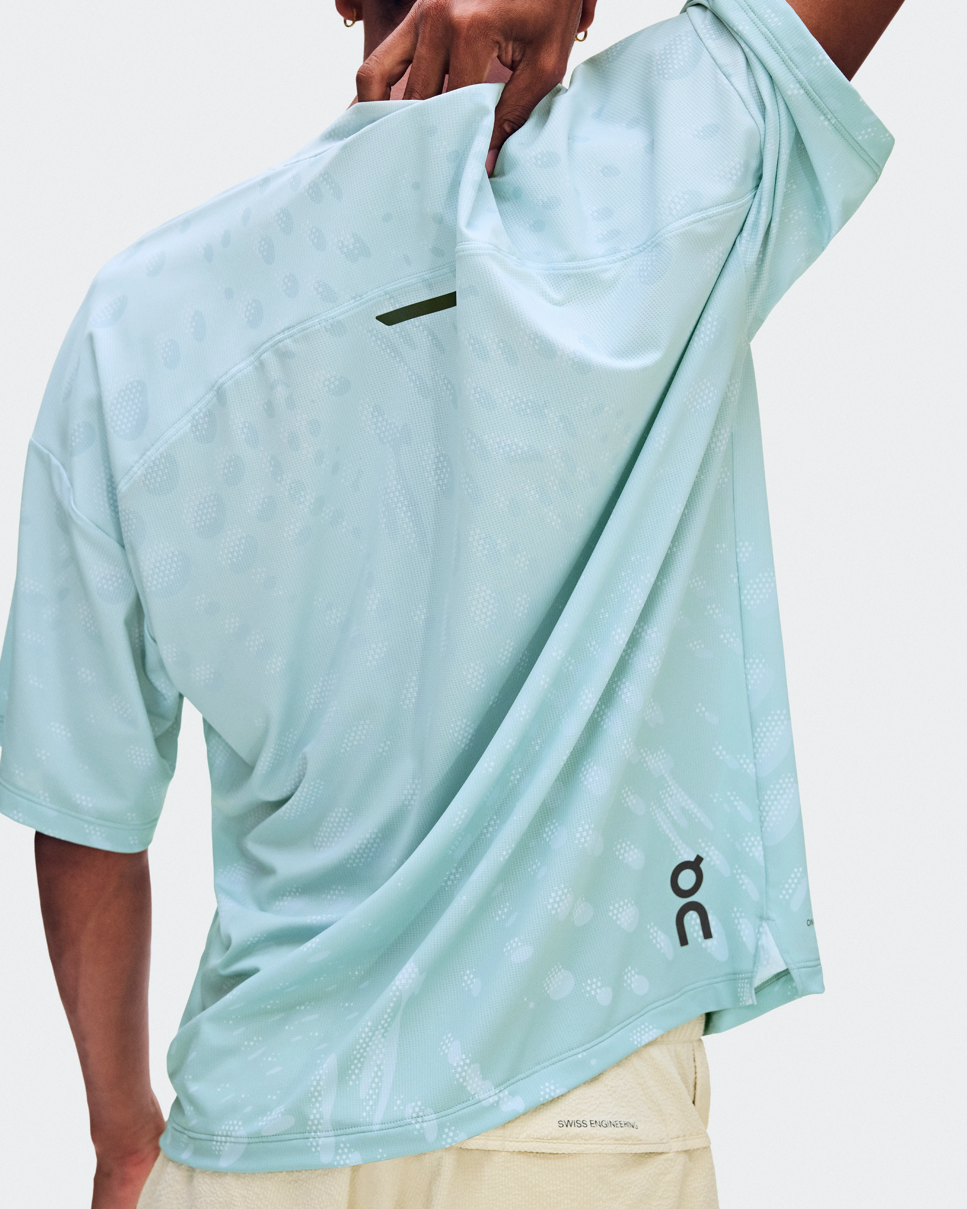 On Performance Volt-T Brook Men Tops and t-shirts