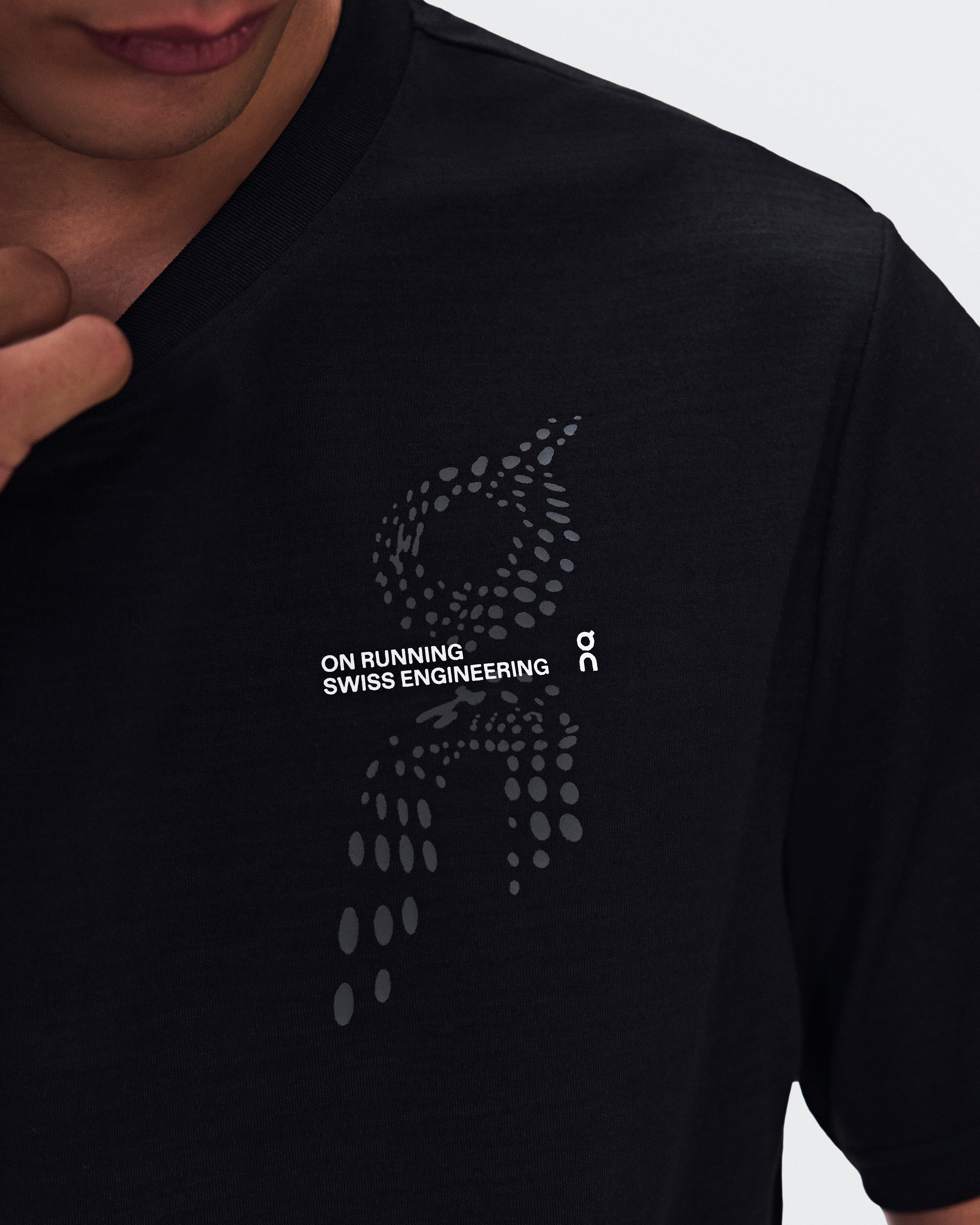 On Run-TMen / Black / M