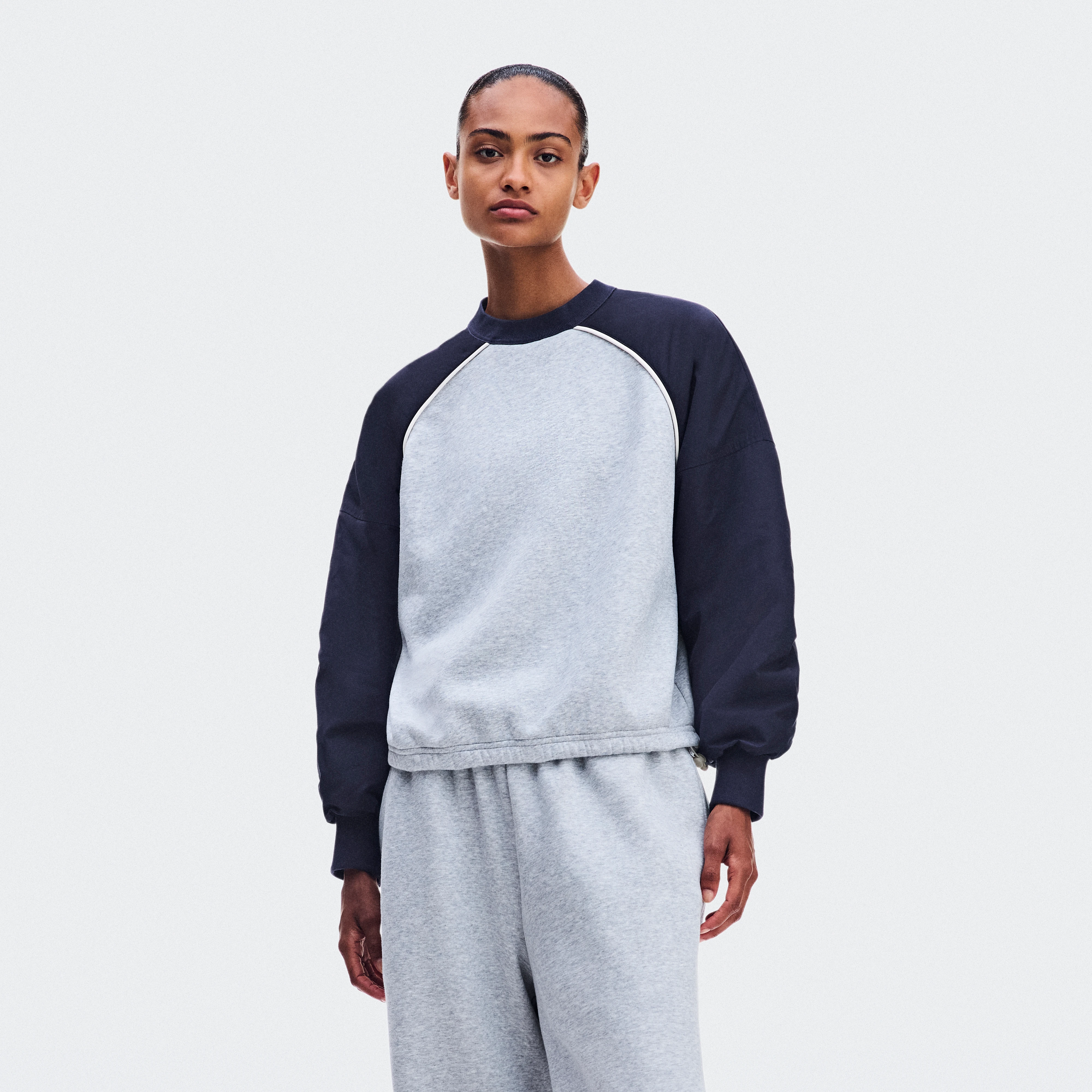 On Oversized Crewneck Inkwell & Alloy Heather Women – Everyday style Hoodies and sweatshirts