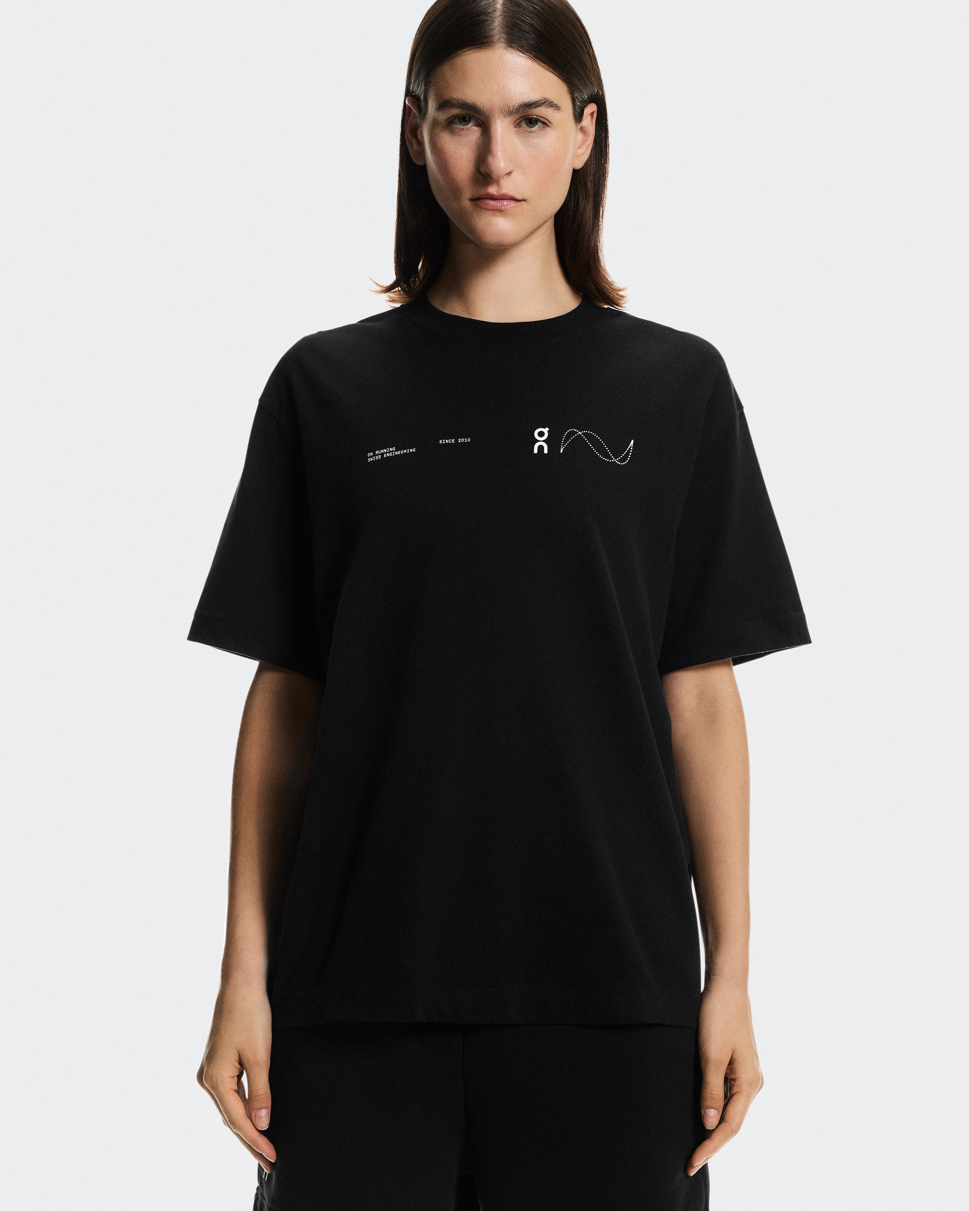 On Club-T Avant Black Women Tops and t-shirts