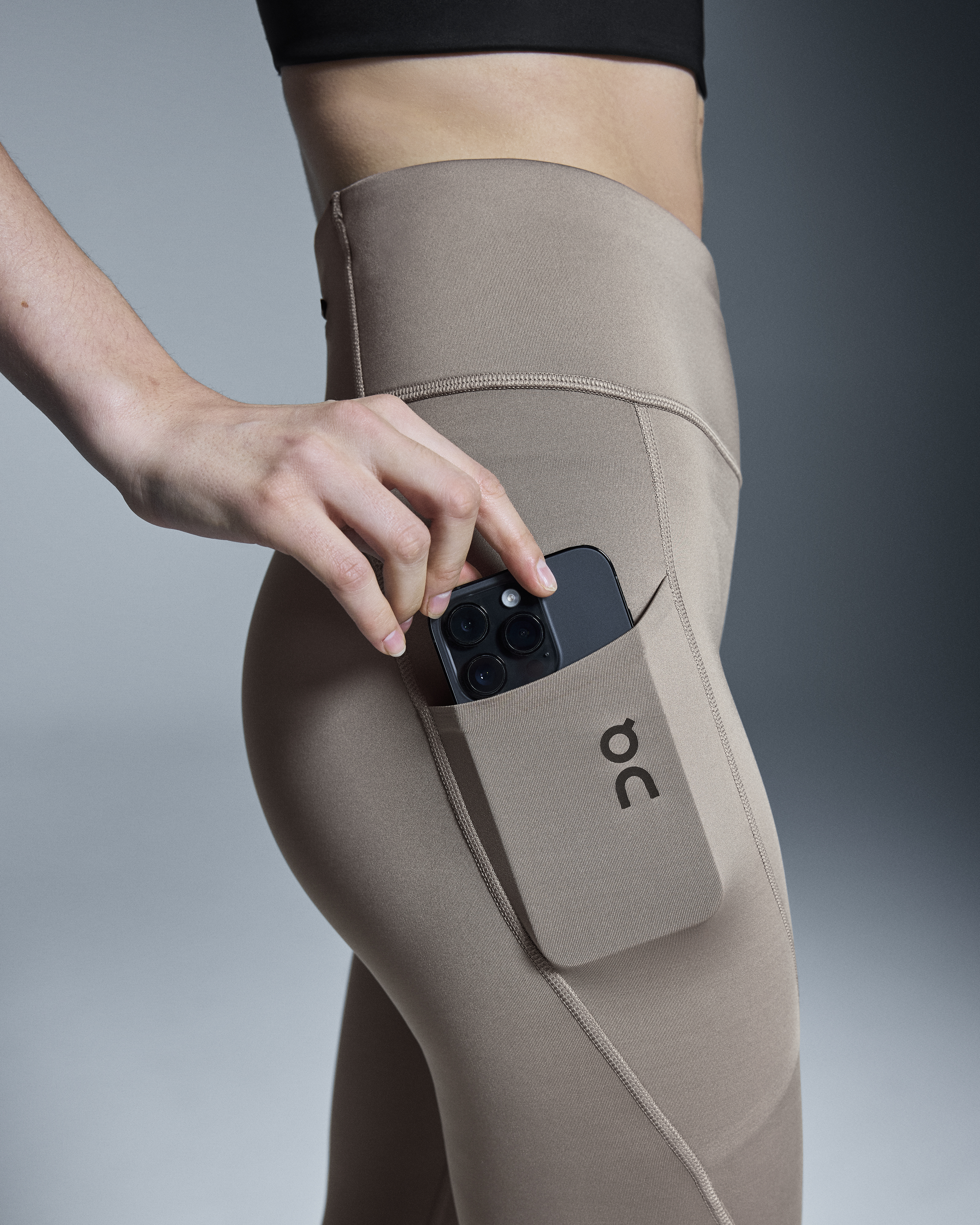 Performance Tights: Long women's tights for every run | On United