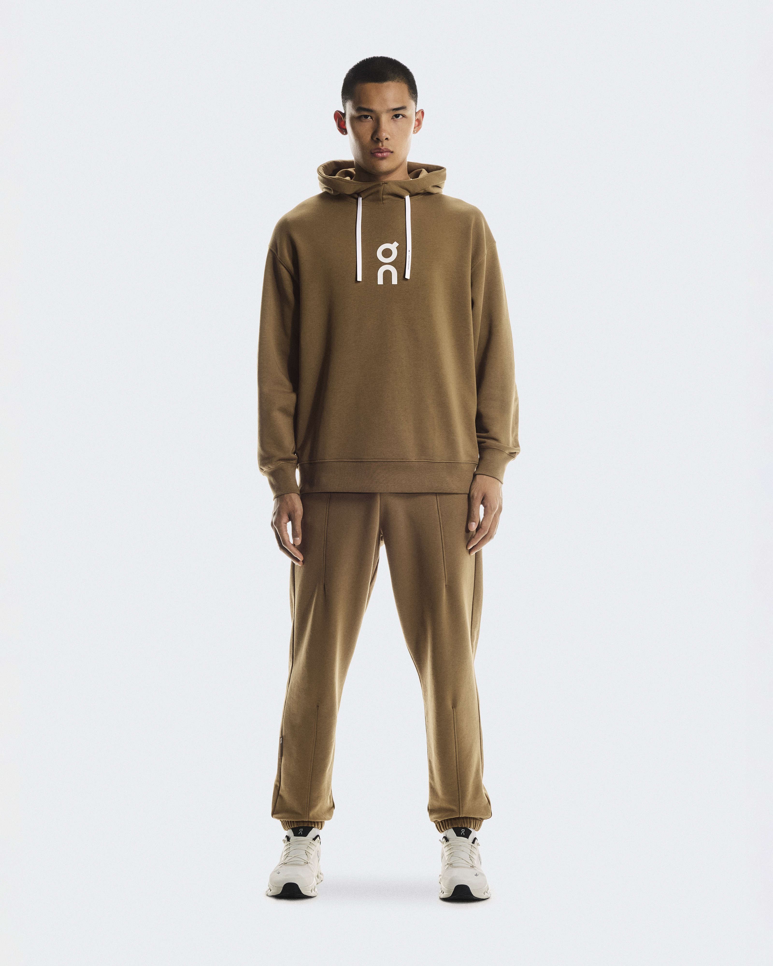 Club Hoodie in Nutmeg