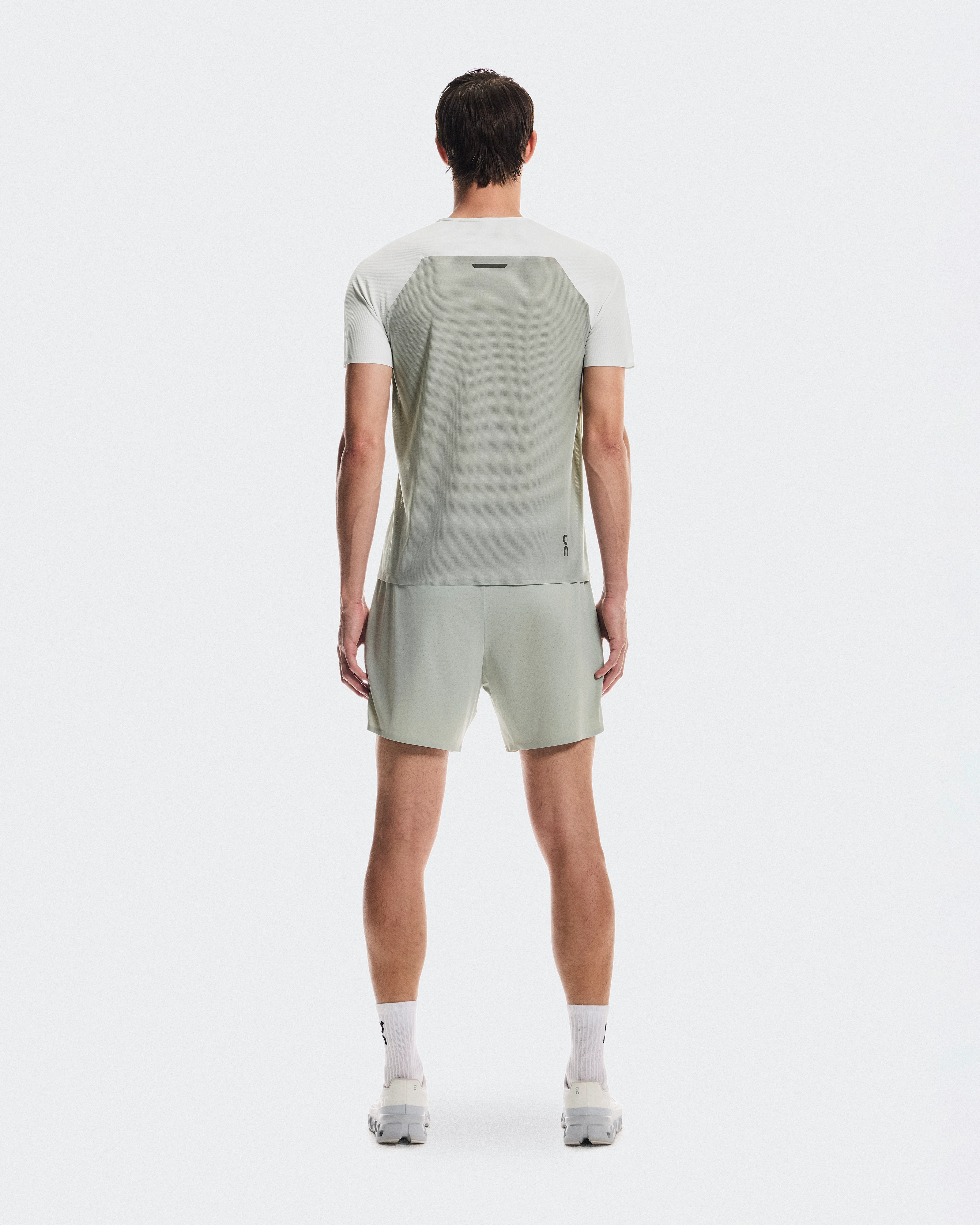 On Performance-T Iceberg & Tin メンズ トップス&Tシャツ