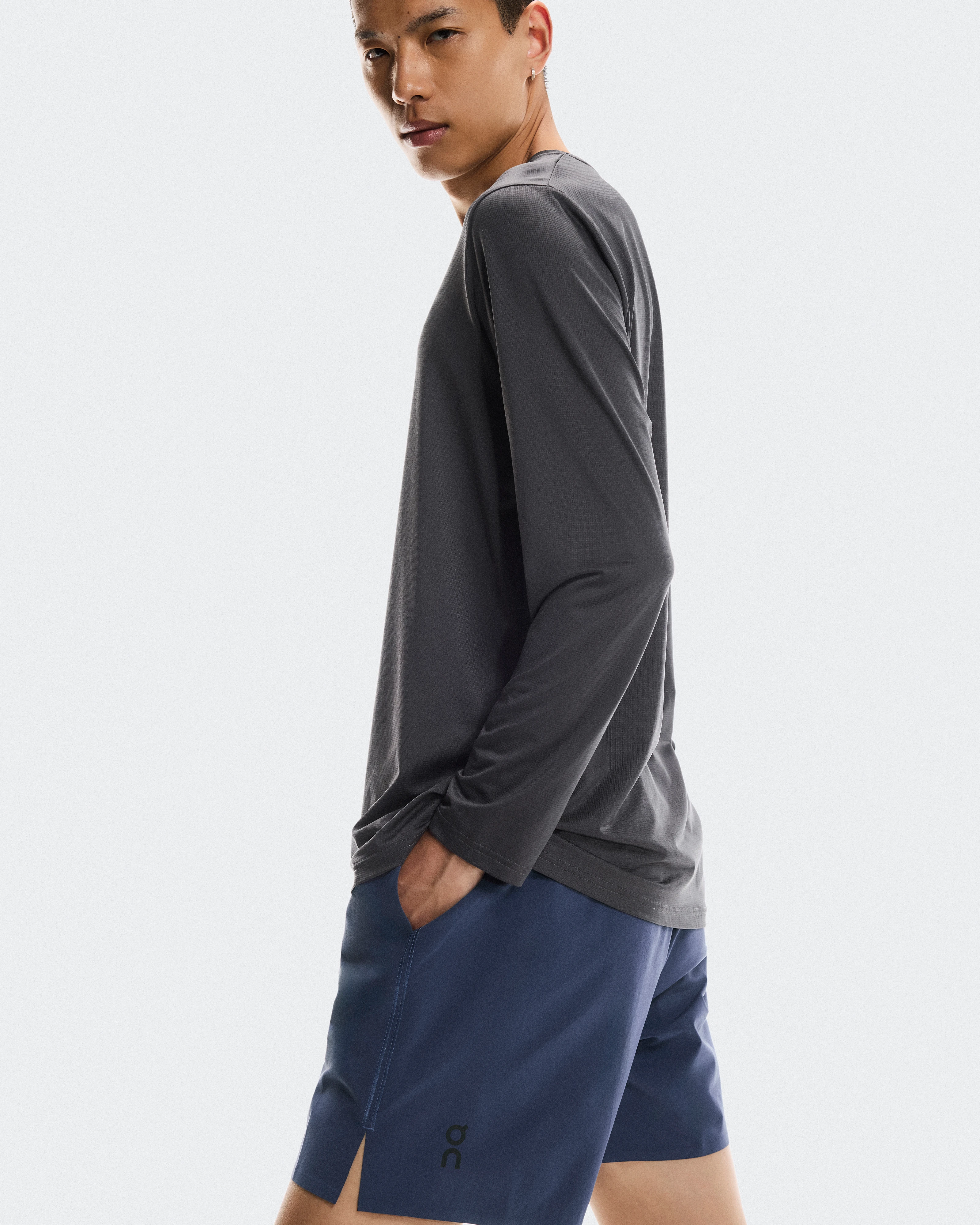 On Focus Shorts Acai Men Shorts
