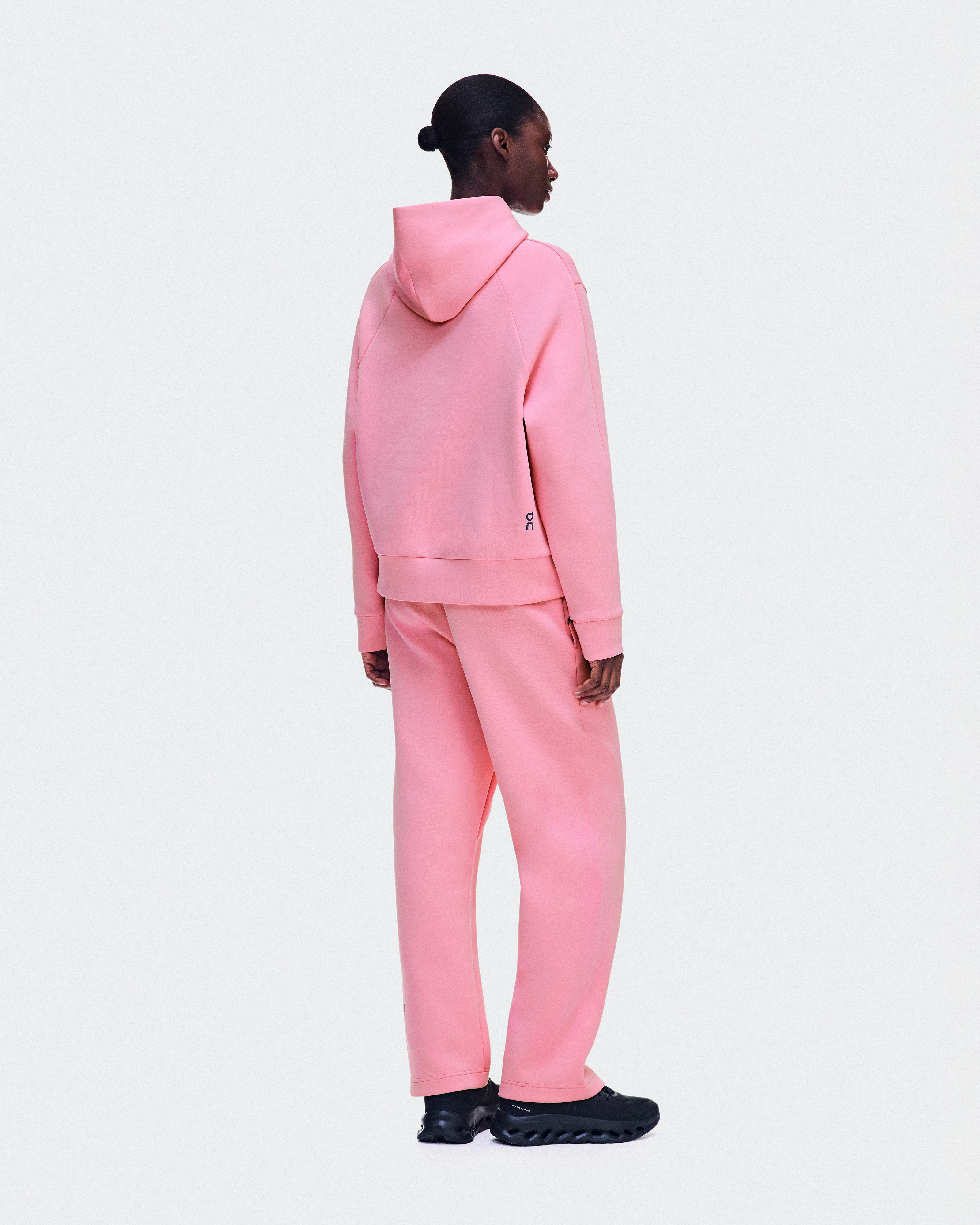 On Focus Tech Hoodie Magnolia Women Hoodies and sweatshirts