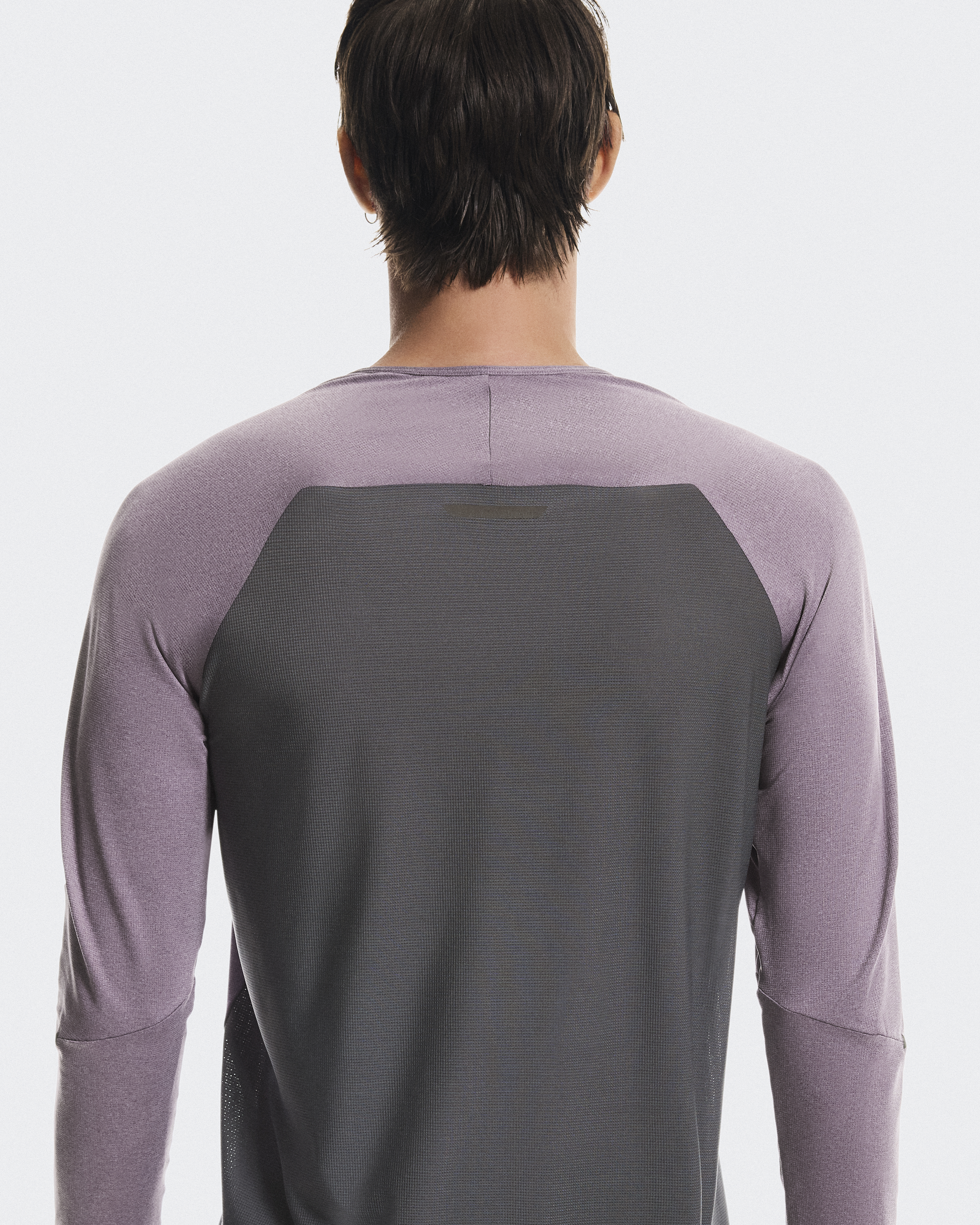 Performance Long-T: Men's Ultralight & Breathable T-shirt | On