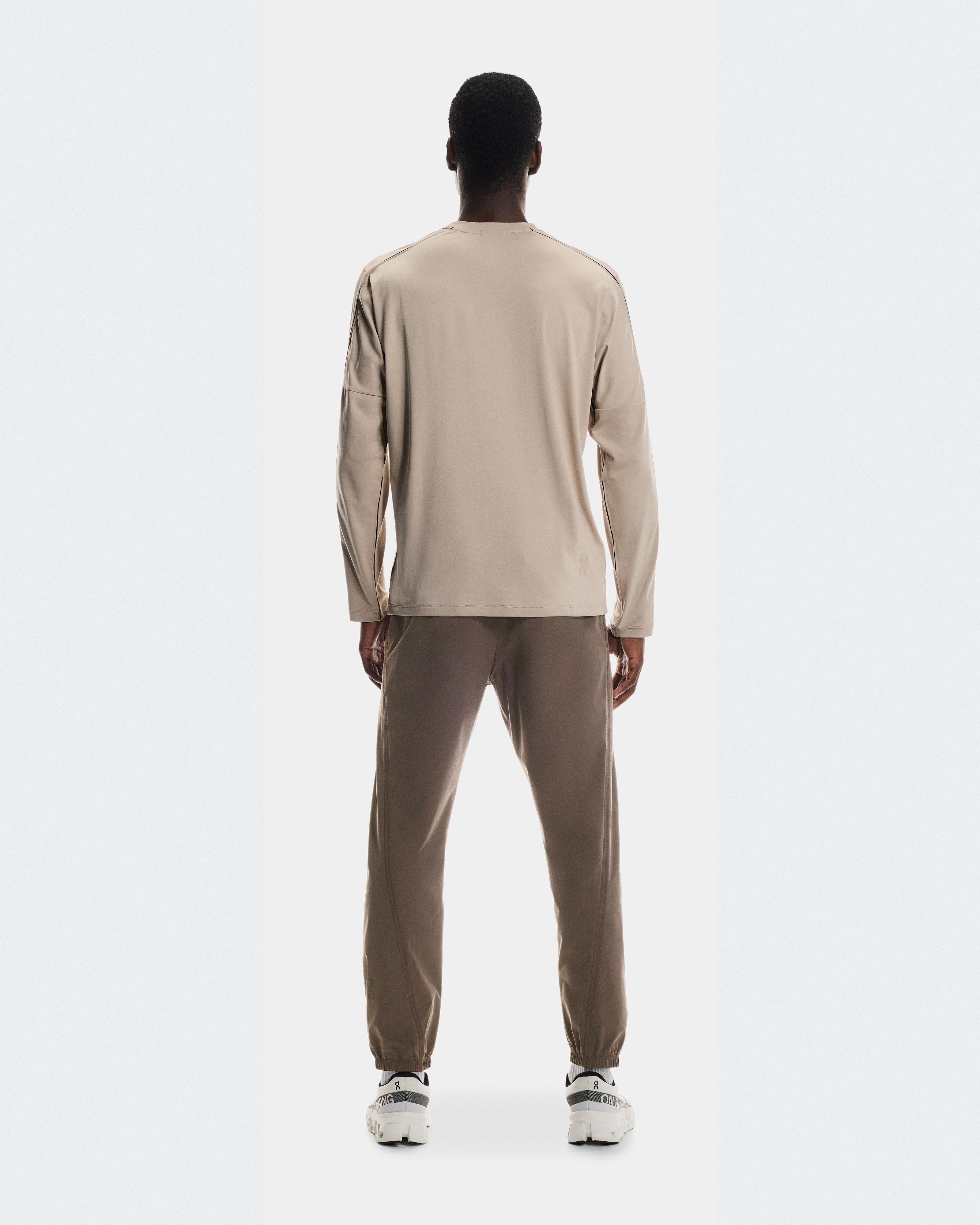 On Focus Long-T Desert Men Tops and t-shirts