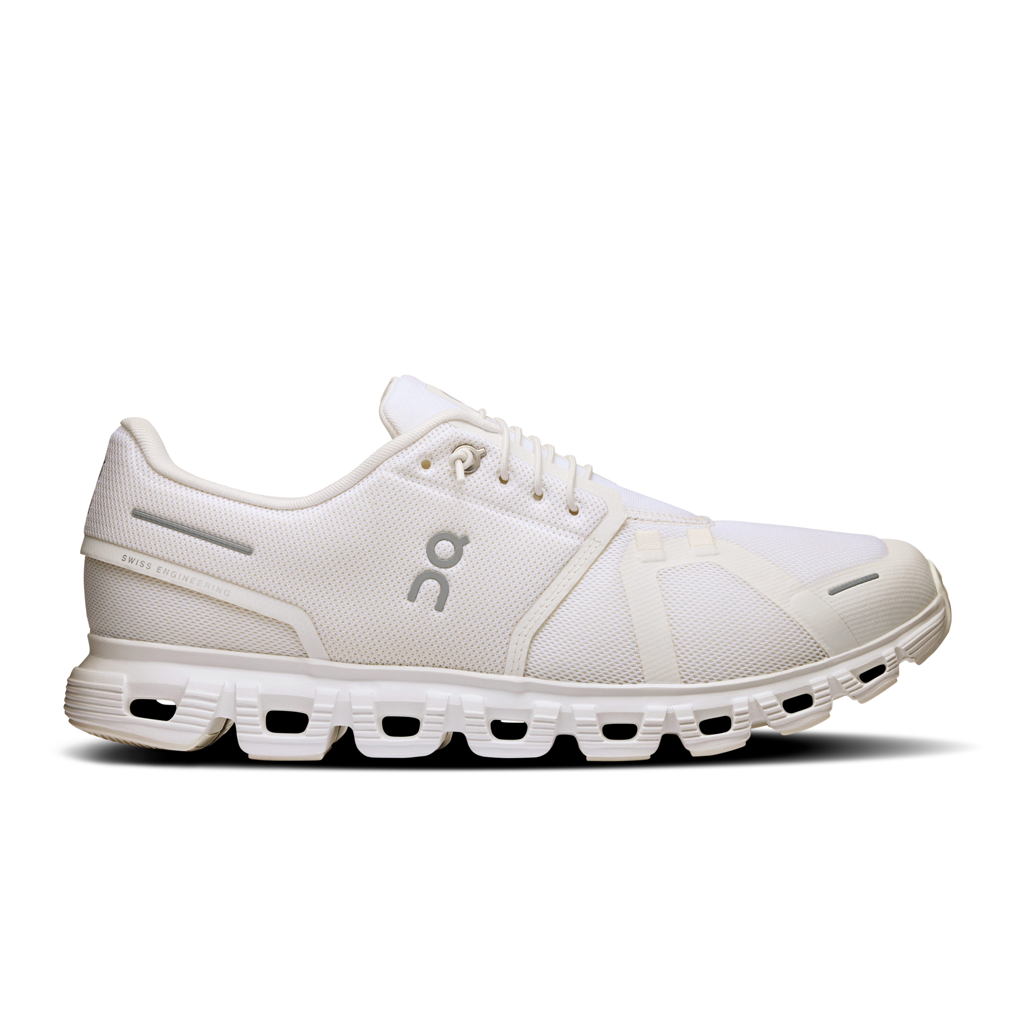 Cloud 6 Lifestyle Shoe in White/White