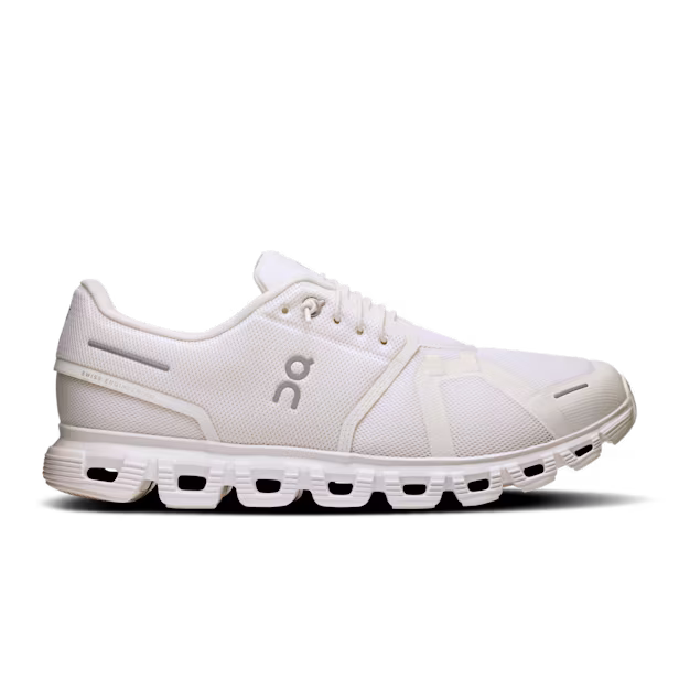 Cloud 6 Lifestyle Shoe in White/White