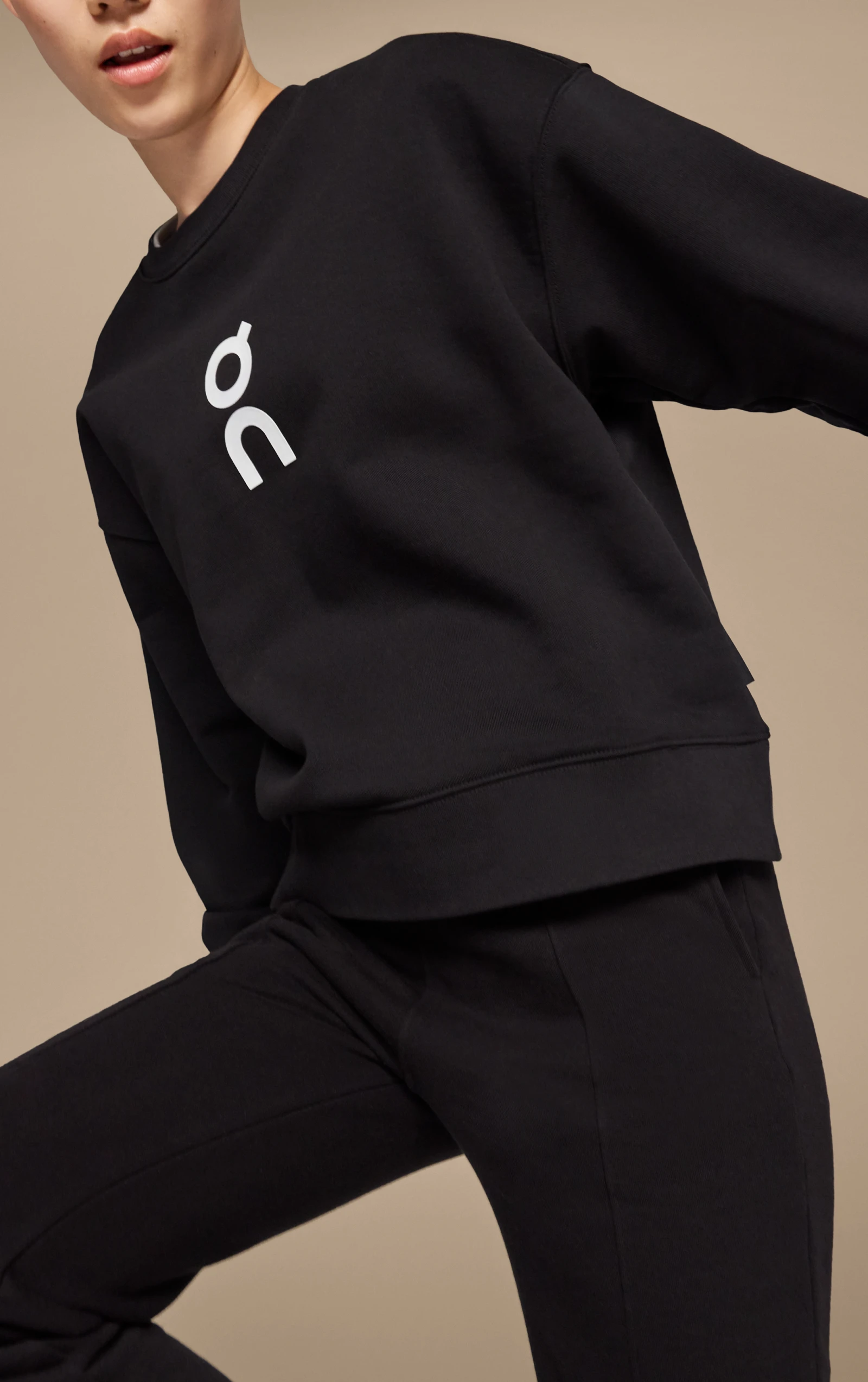M _ (Black)