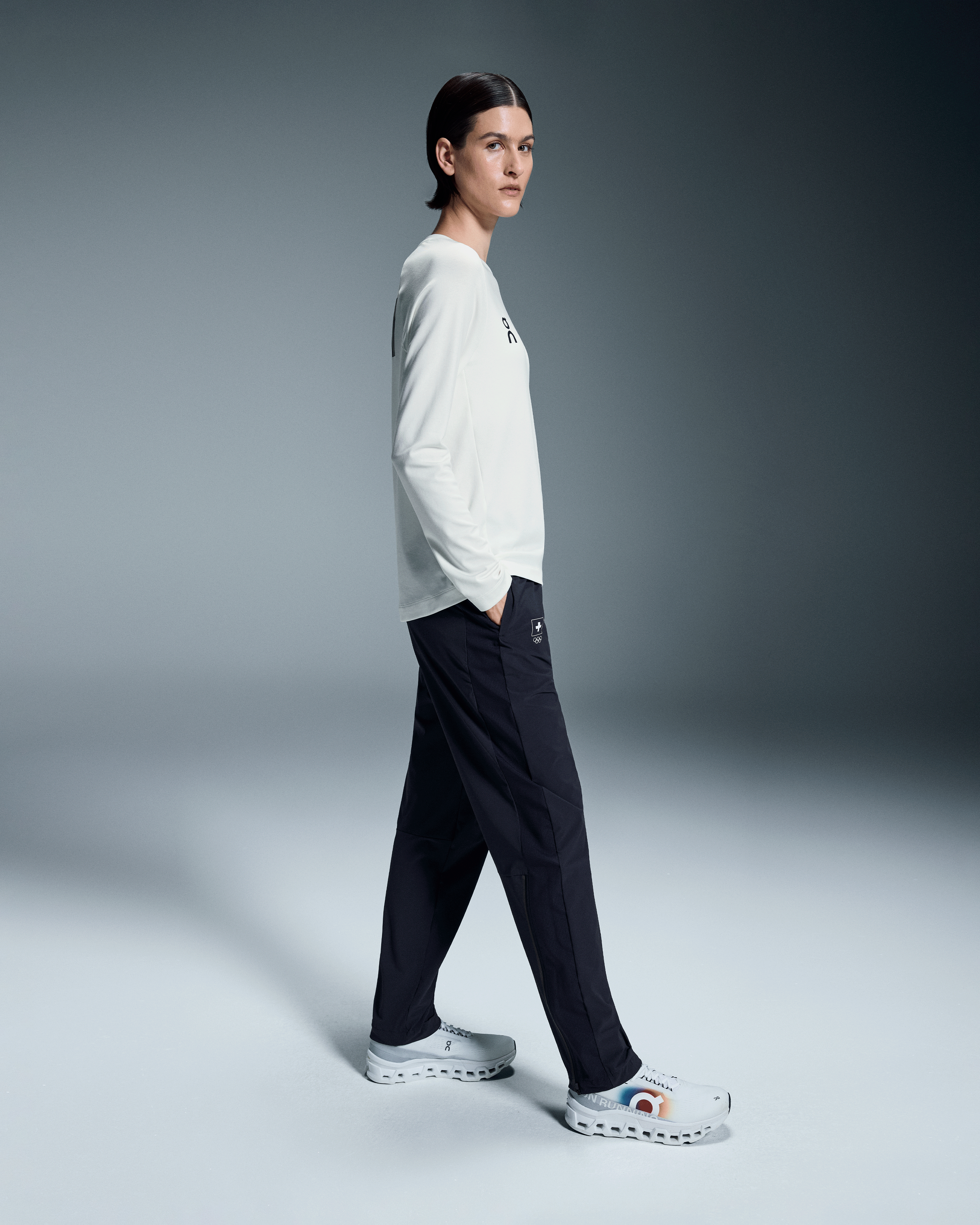 On Swiss Olympic Track Pants Ink Women Pants