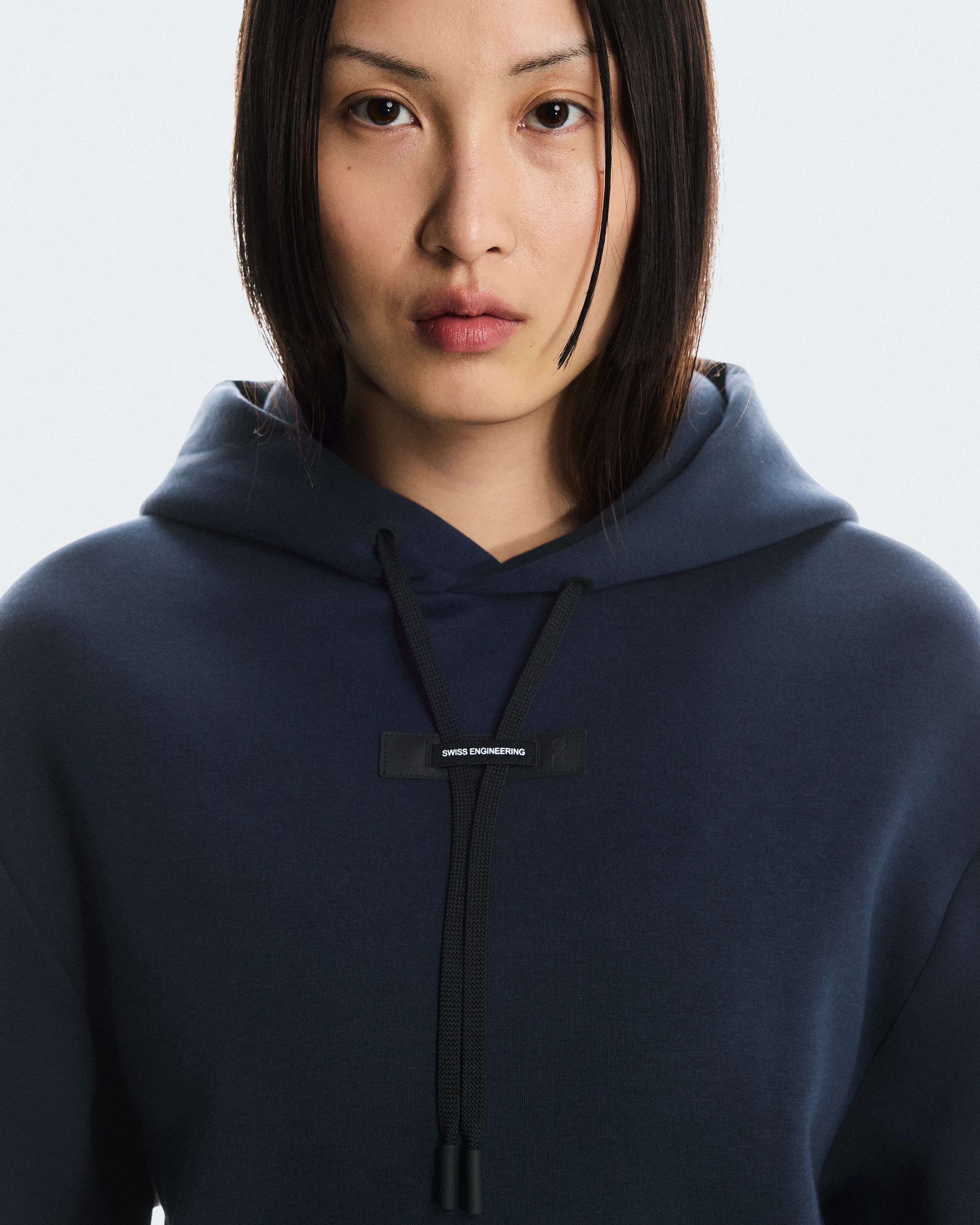 On Focus Tech Hoodie Navy Women Hoodies and sweatshirts