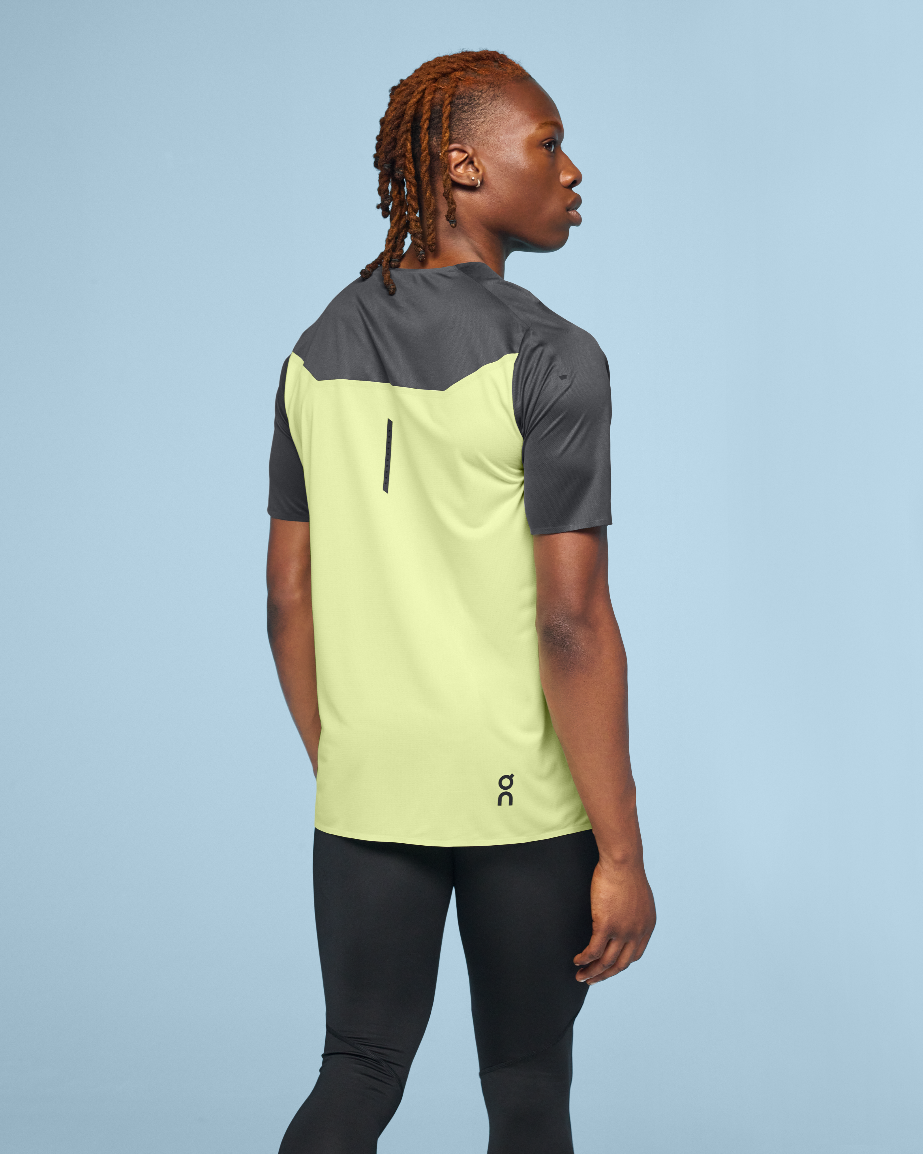 On Performance-T Shadow & Hay Homme Hauts et t-shirts