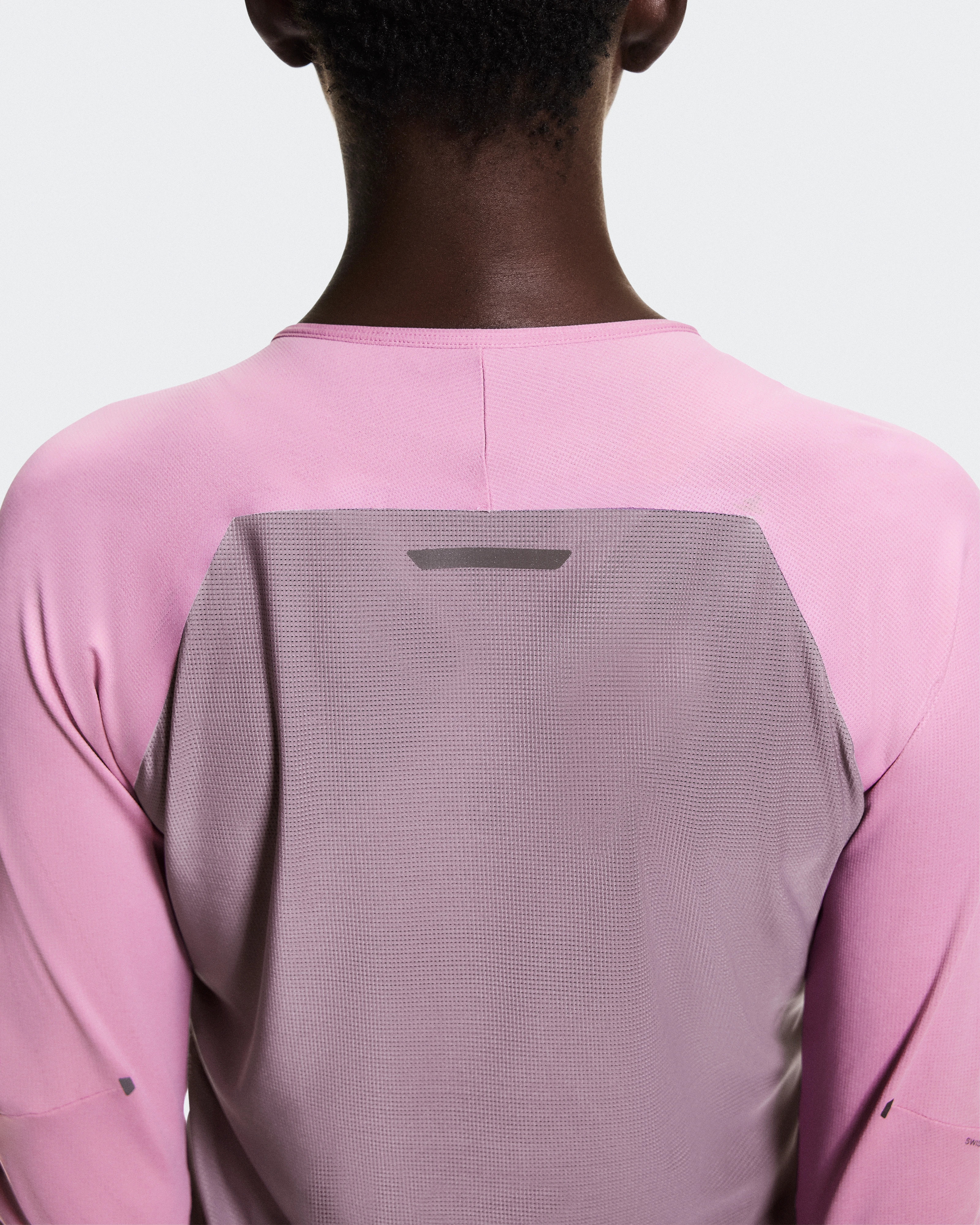 On Performance Long-T Sakura & Dewberry Women Tops and t-shirts