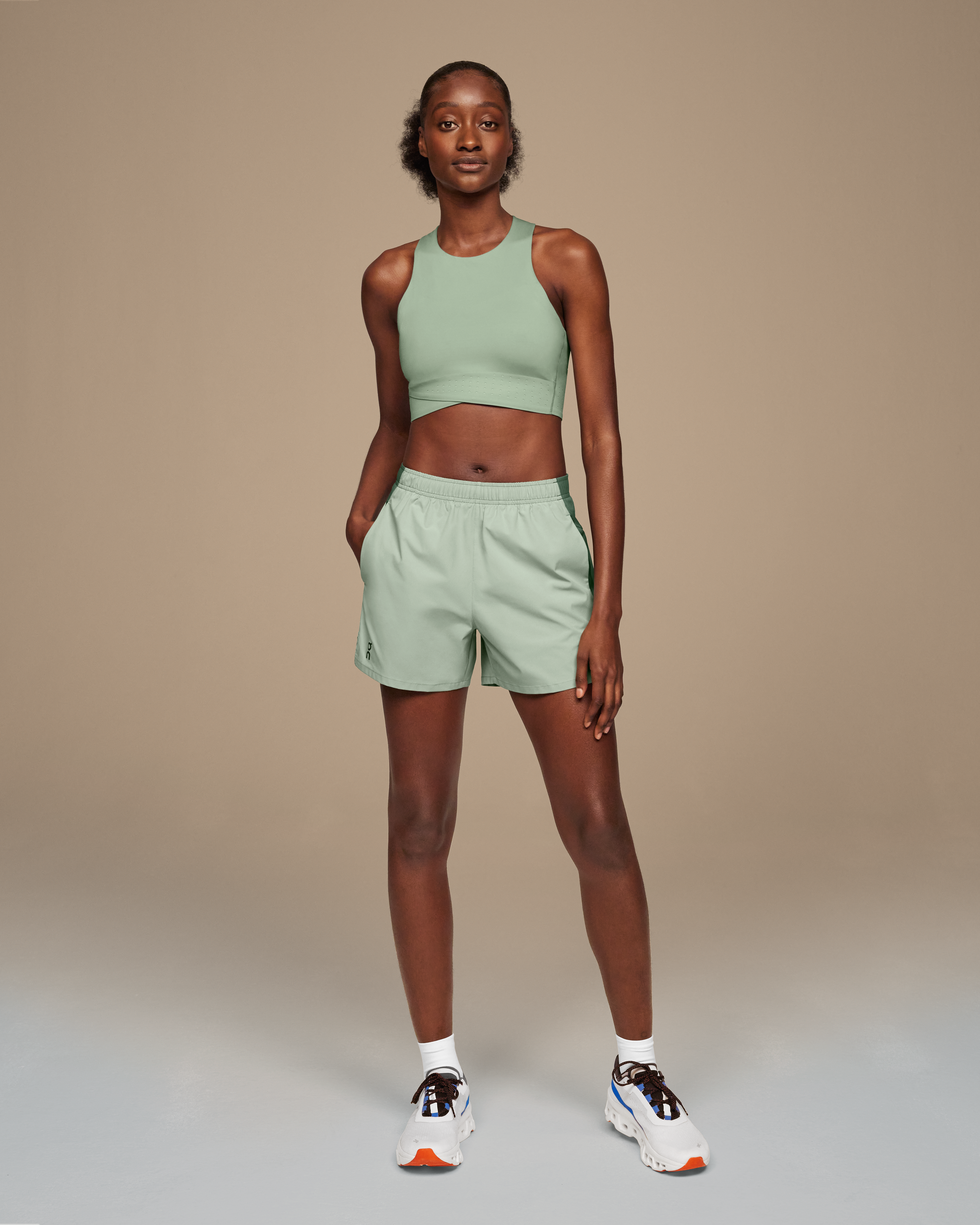 On Essential Shorts Moss & Ivy Femme Shorts