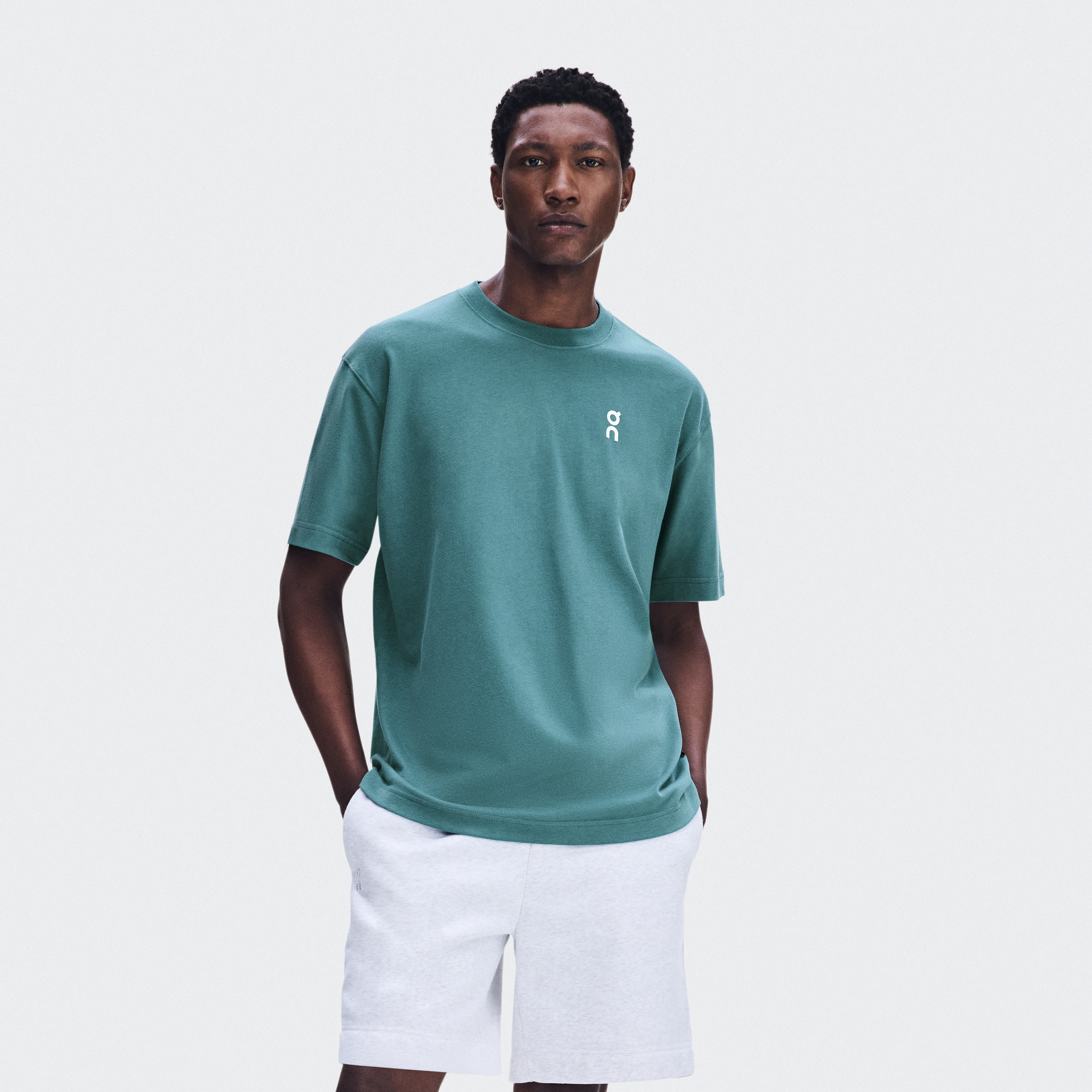 Onウェア The Blue Edit: Spring Performance Gear | On United States