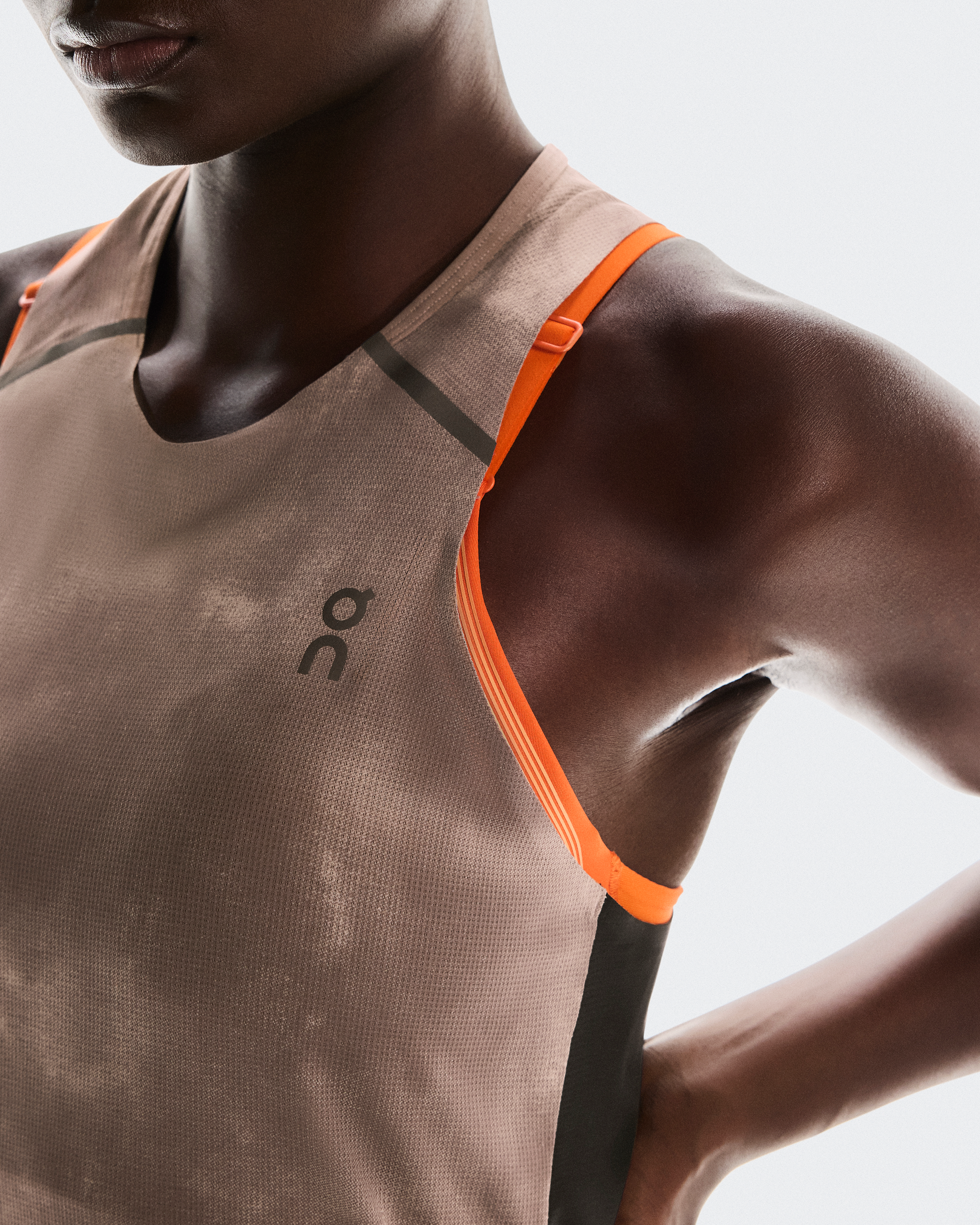 Performance Tank AOPWomen / Cinder | Black / L